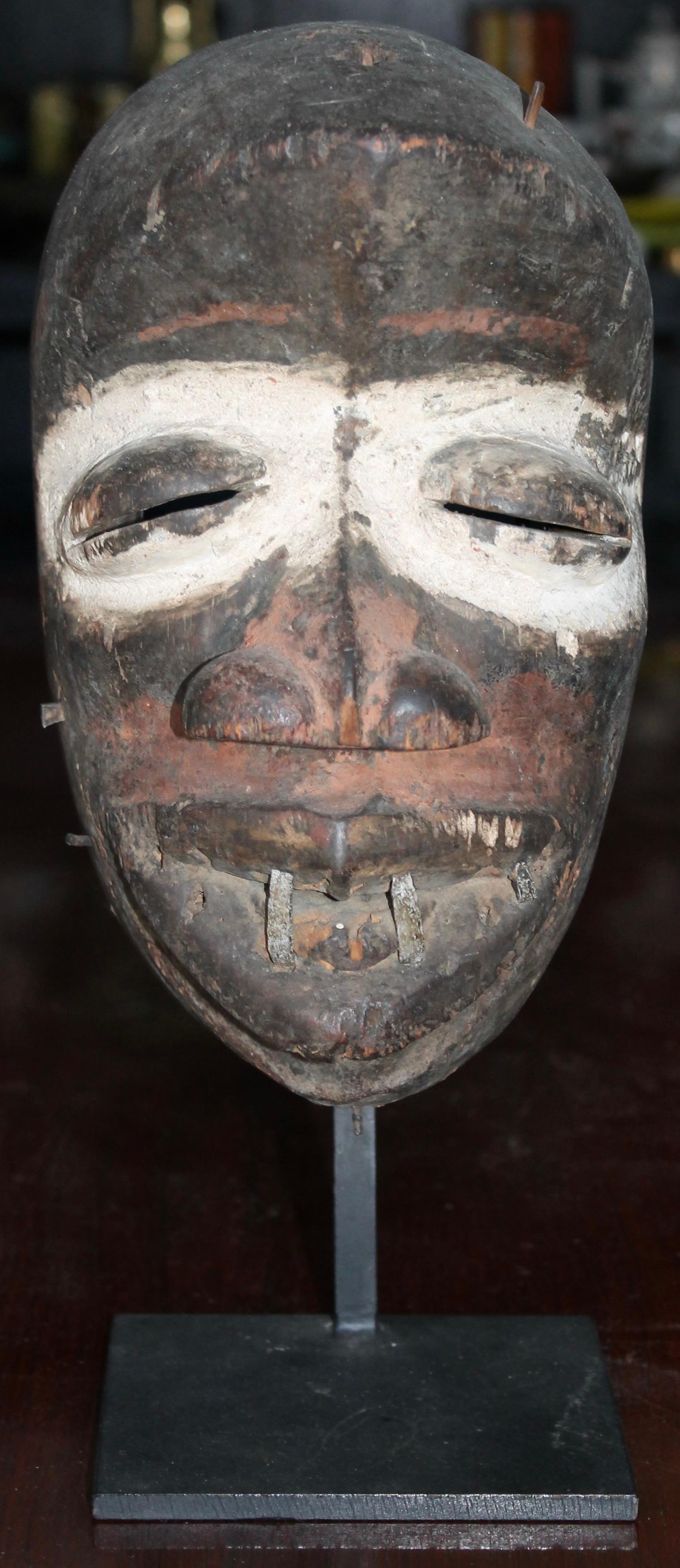 Liberian Important Dan N'gere Mask, Pace Primitive Provenance