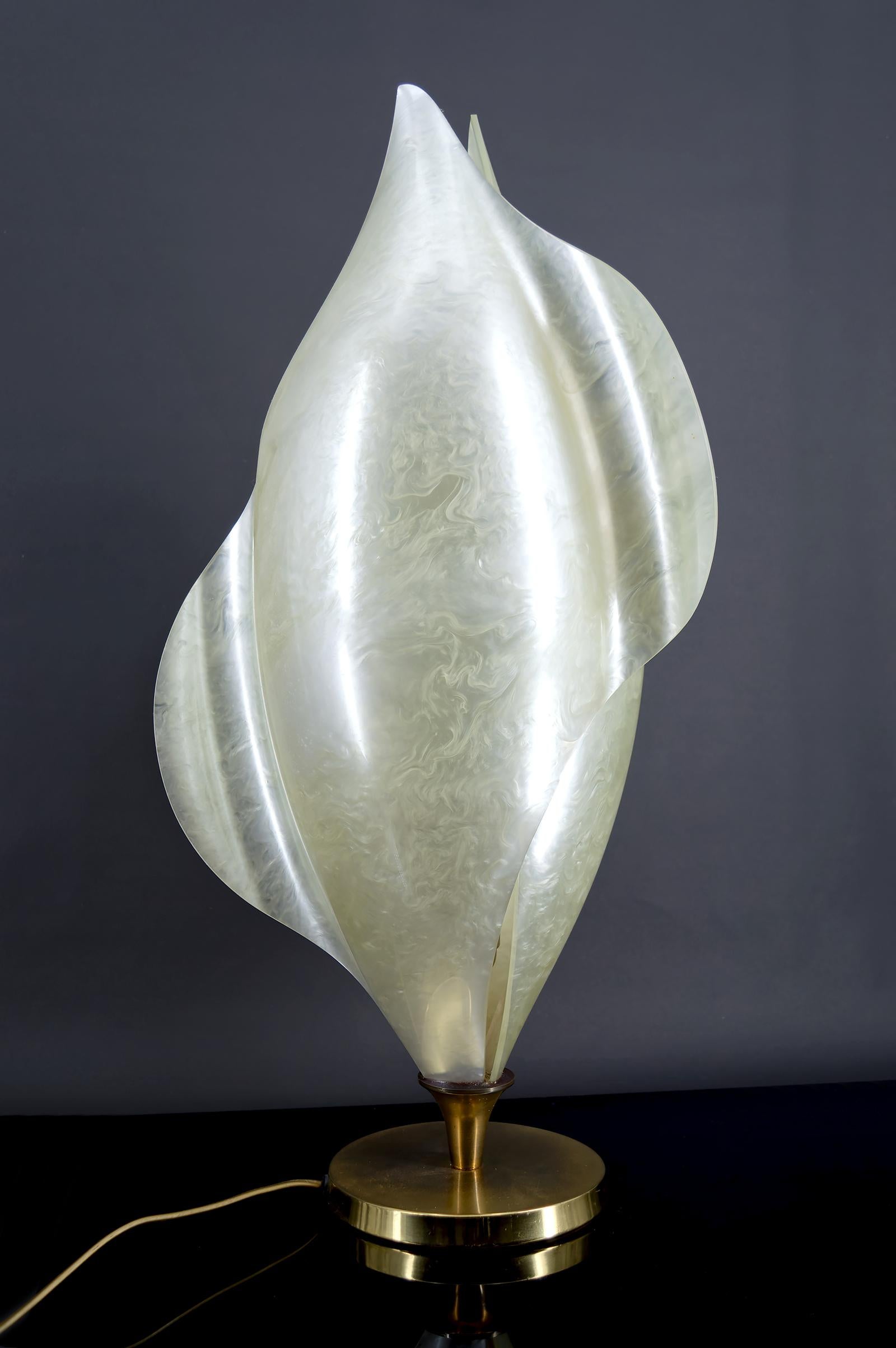 Importante lámpara de salón de diseño, de Maison Rougier, circa 1970 Francés en venta