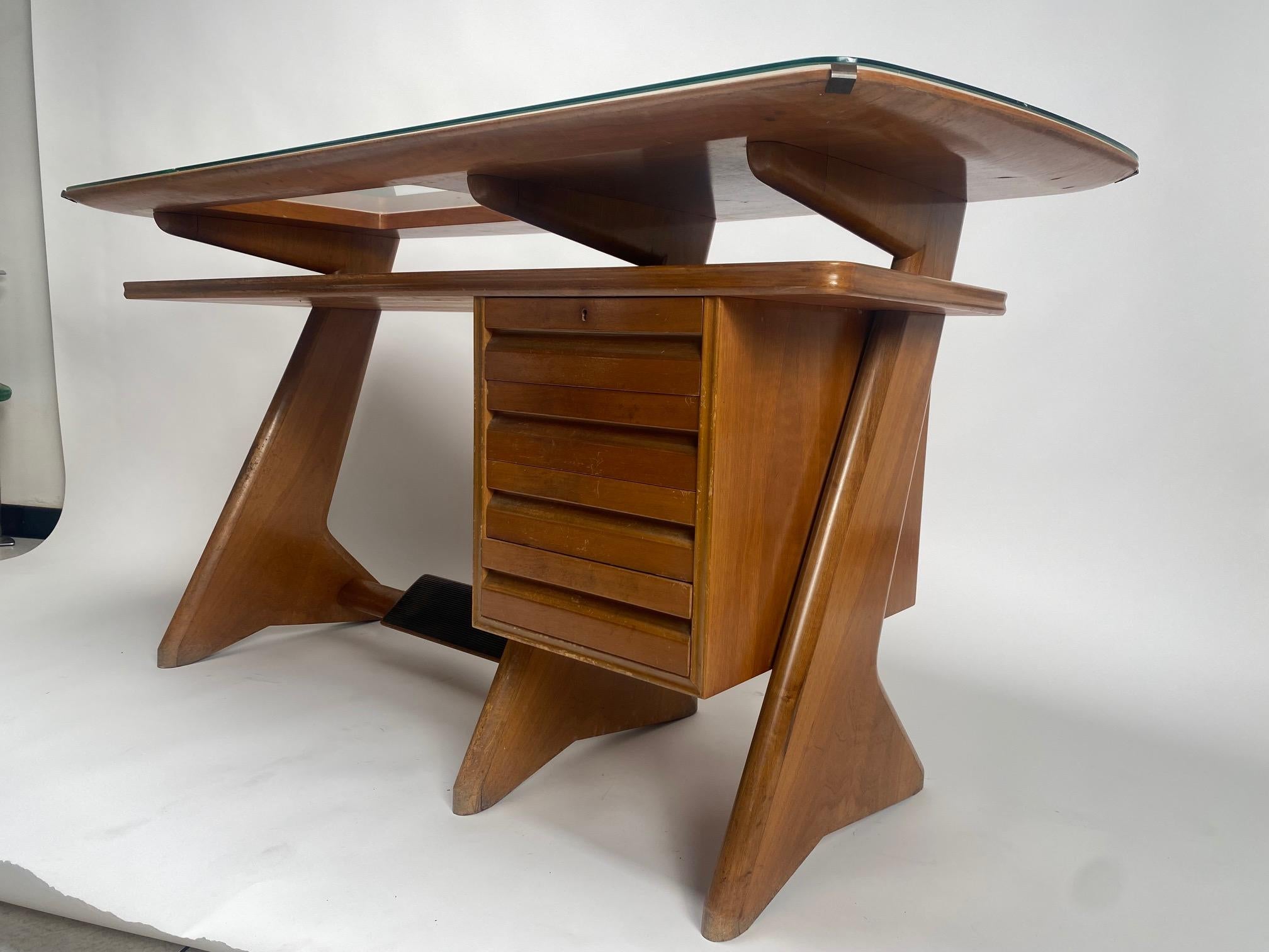 Mid-20th Century Important Desk in wood and glass by Melchiorre Bega (Attr.), Italy, 1950s For Sale