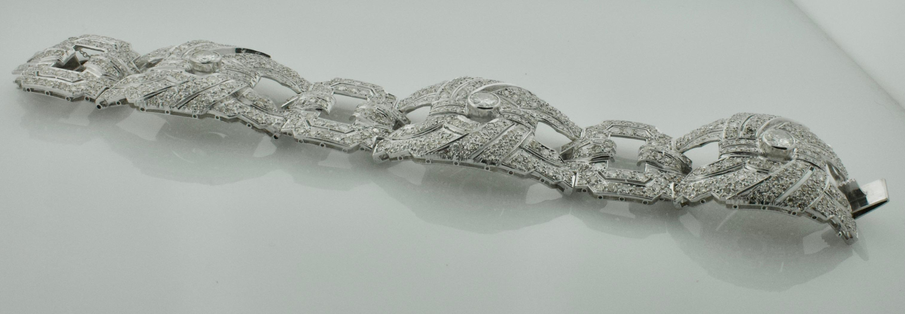 Art Deco Important Diamond Bracelet in Platinum, circa 1920s 25.45 Carat