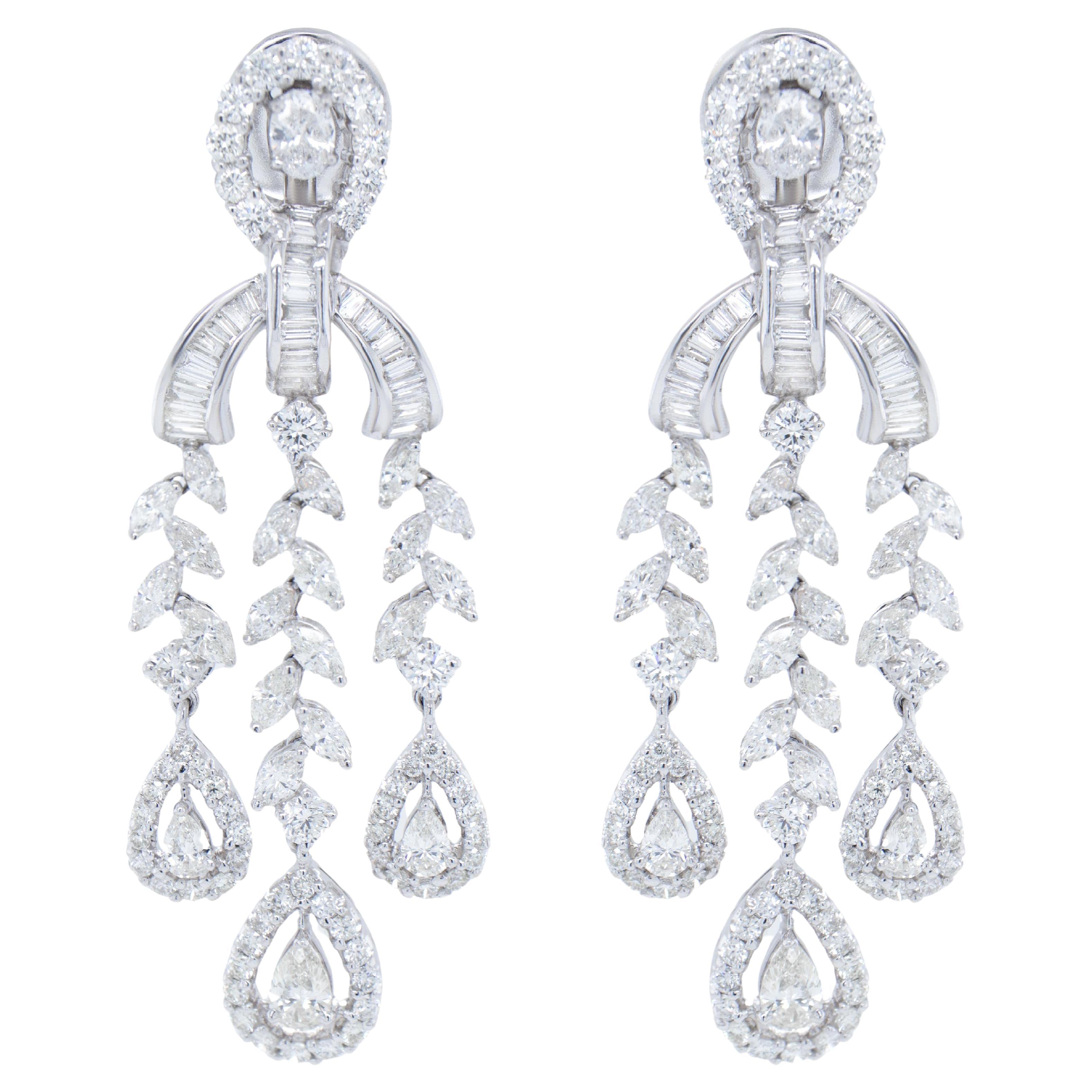 Important Diamond Chandelier Earrings 9.66 Carats 18K White Gold