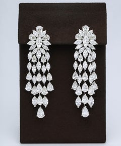 Important Diamond Dangle Drop Earrings