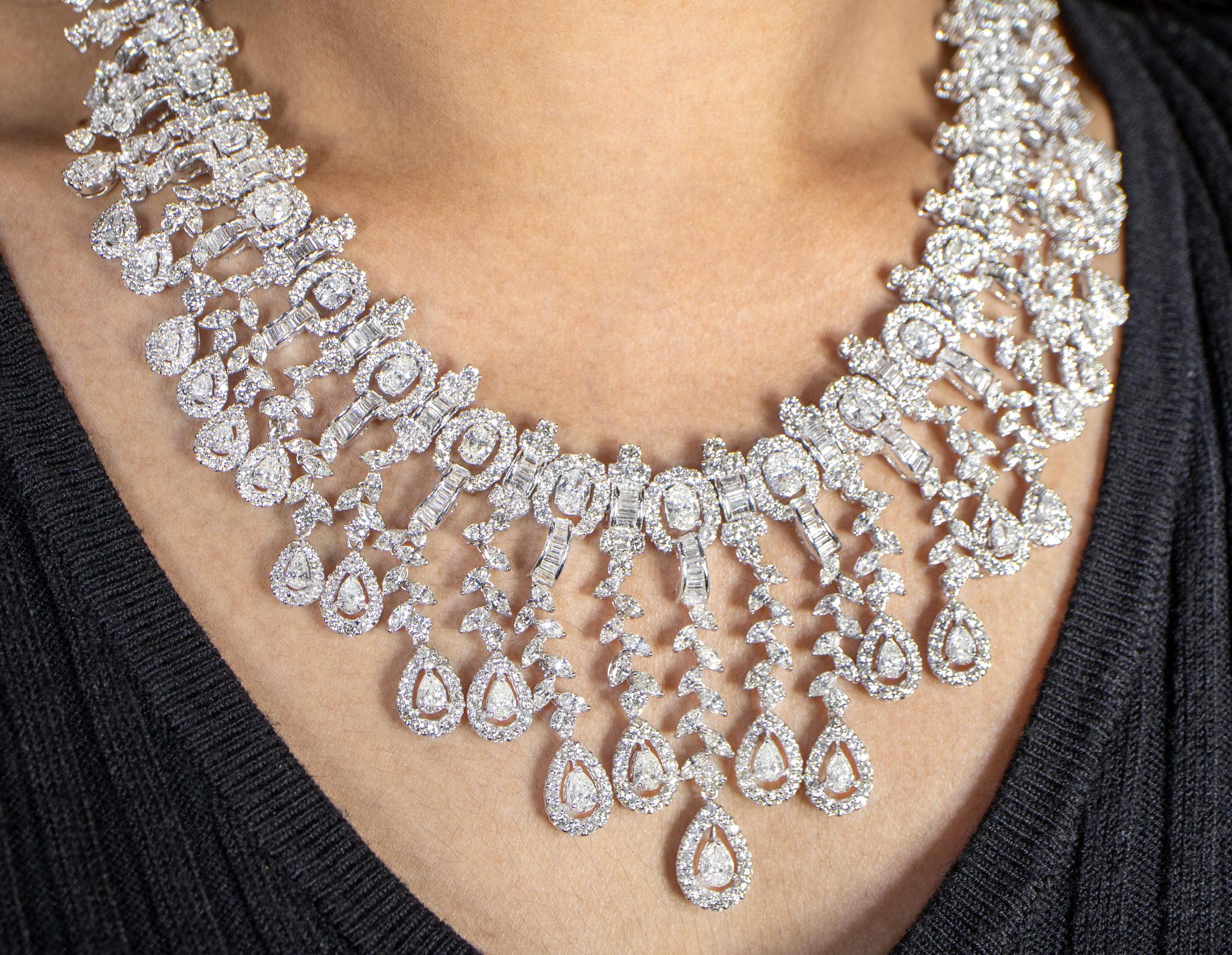 Modern Important Diamond Drop Necklace 48 Carats 18K White Gold For Sale