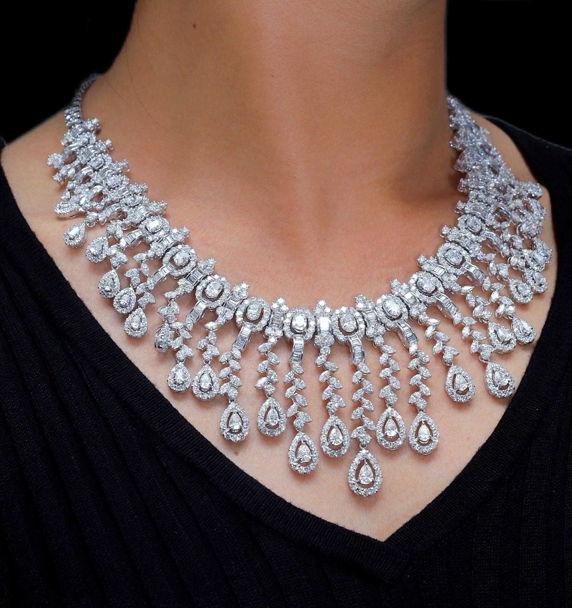Mixed Cut Important Diamond Drop Necklace 48 Carats 18K White Gold For Sale