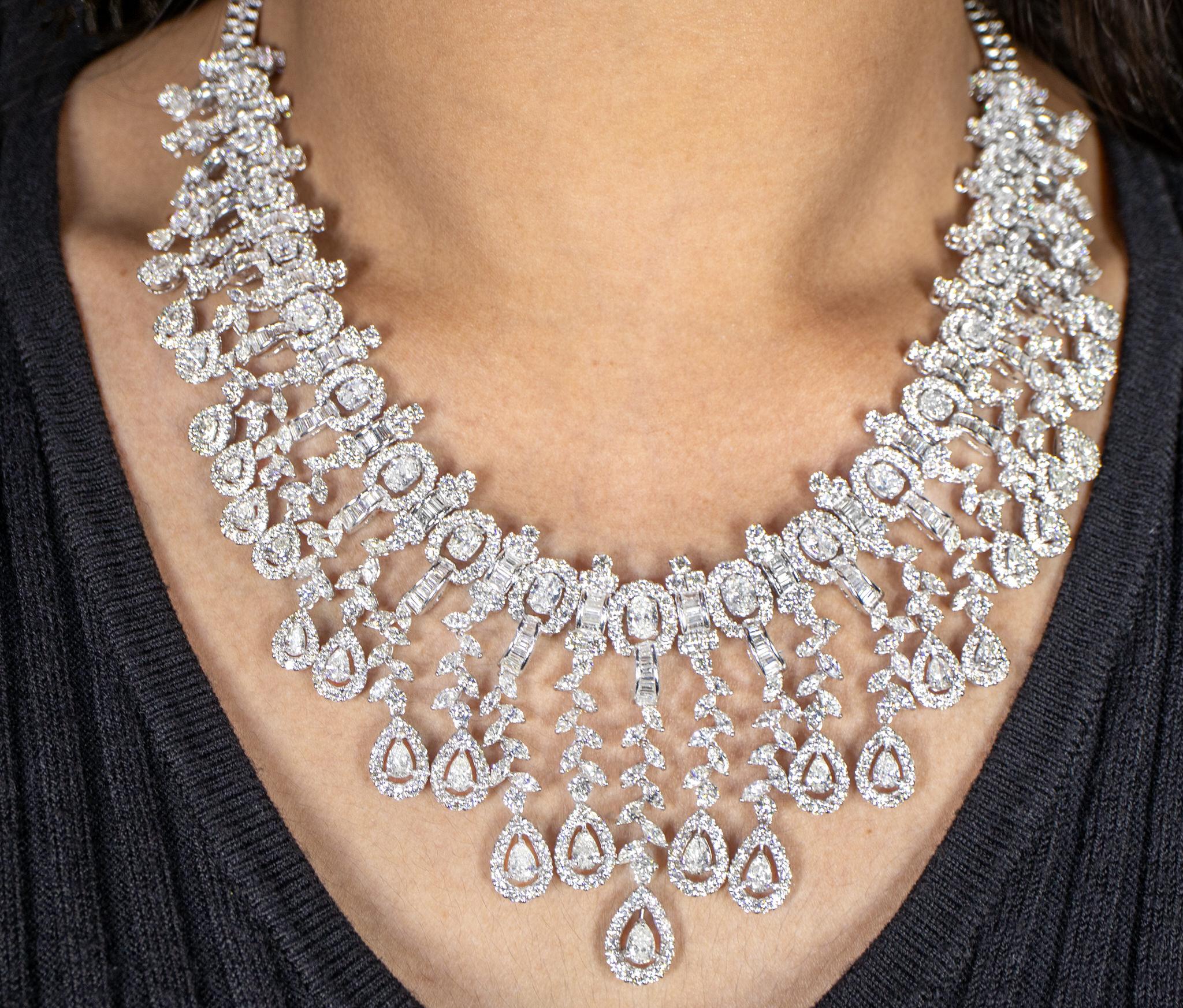 Important Diamond Drop Necklace 48 Carats 18K White Gold For Sale 1