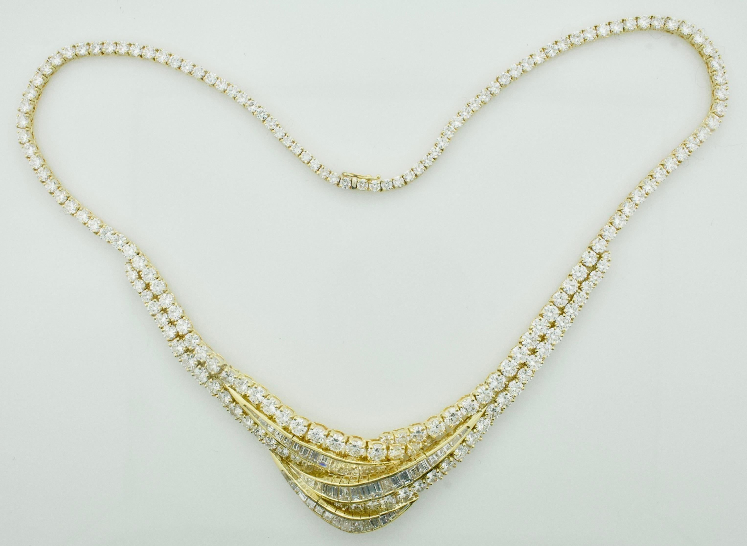 Wichtige Diamant-Halskette aus 18k 28.41 Karat Gesamtgewicht (Baguetteschliff) im Angebot