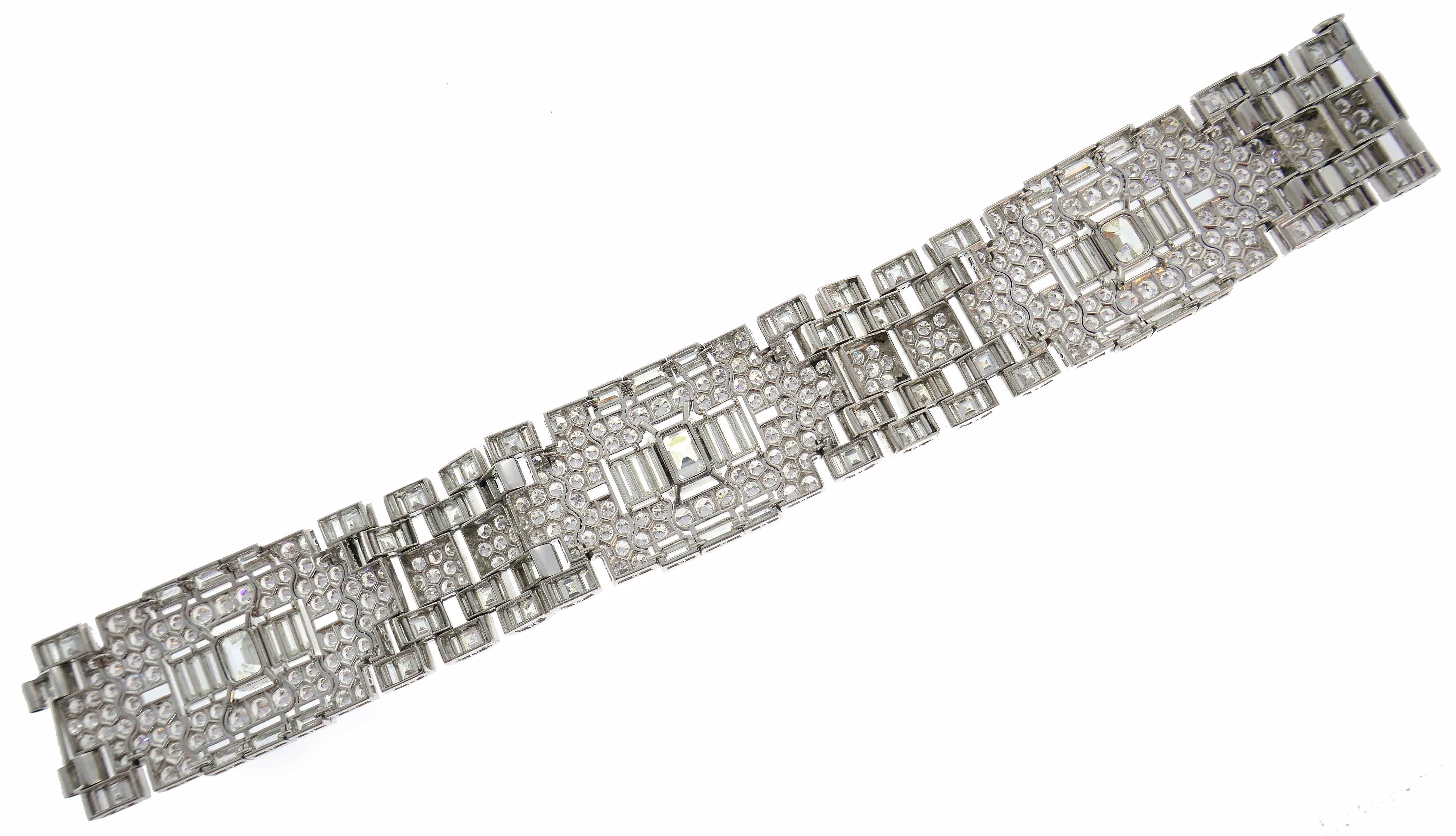 Art Deco Revival Diamond Platinum Bracelet, 1960s For Sale 1