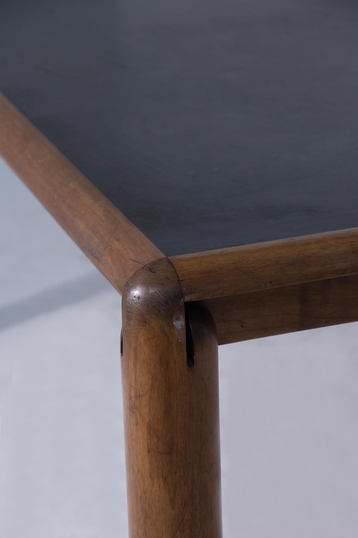 Mid-20th Century Important dining table Mod 781 by Vico Magistretti for Cassina in vendita