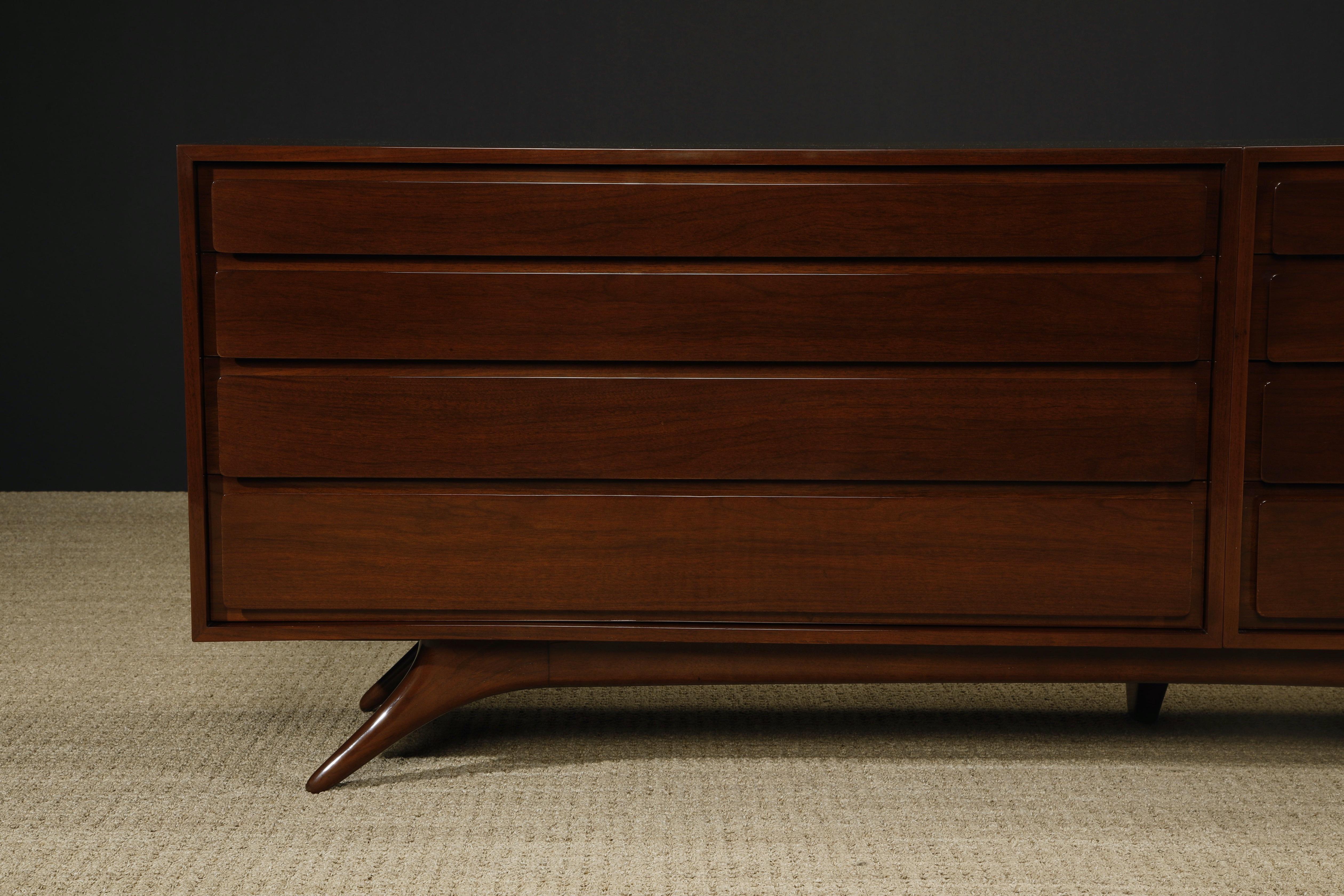 Important Double Dresser by Vladimir Kagan for Kagan-Dreyfuss, 1950s, Signed For Sale 7