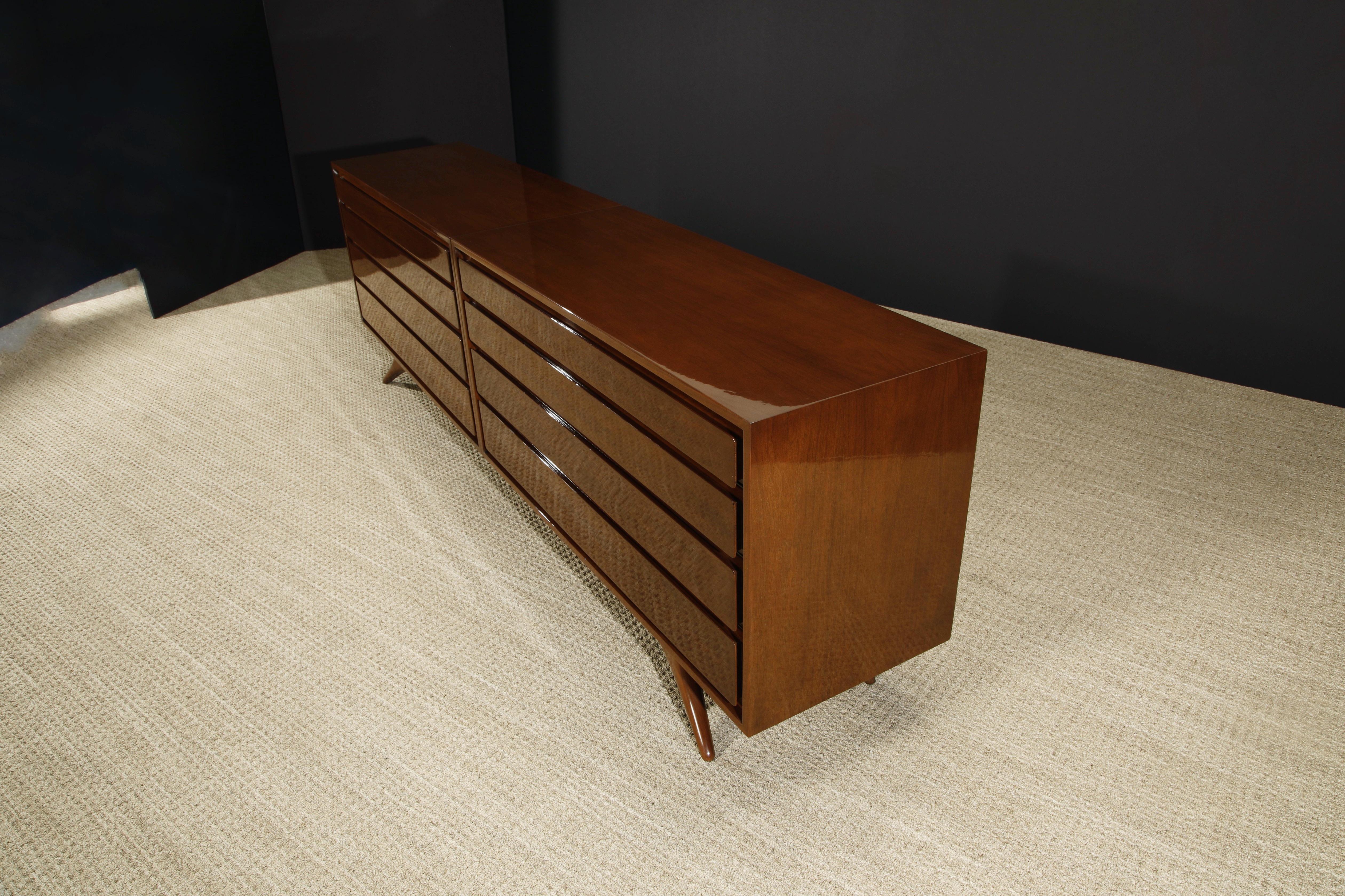 Walnut Important Double Dresser by Vladimir Kagan for Kagan-Dreyfuss, 1950s, Signed For Sale