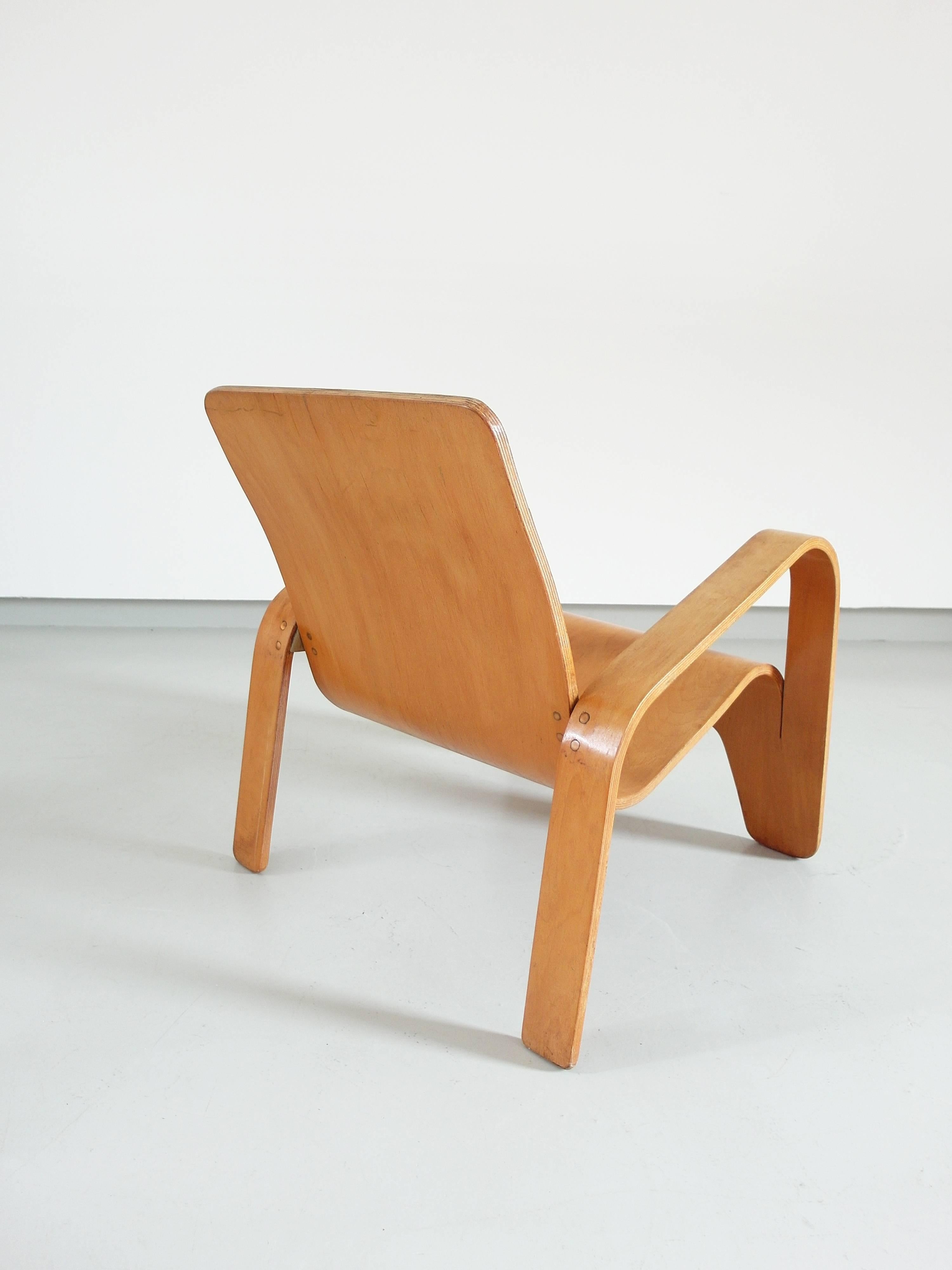 Important Dutch Modernist Lawo Lounge Chair by Han Pieck for Lawo Ommen, 1946 5