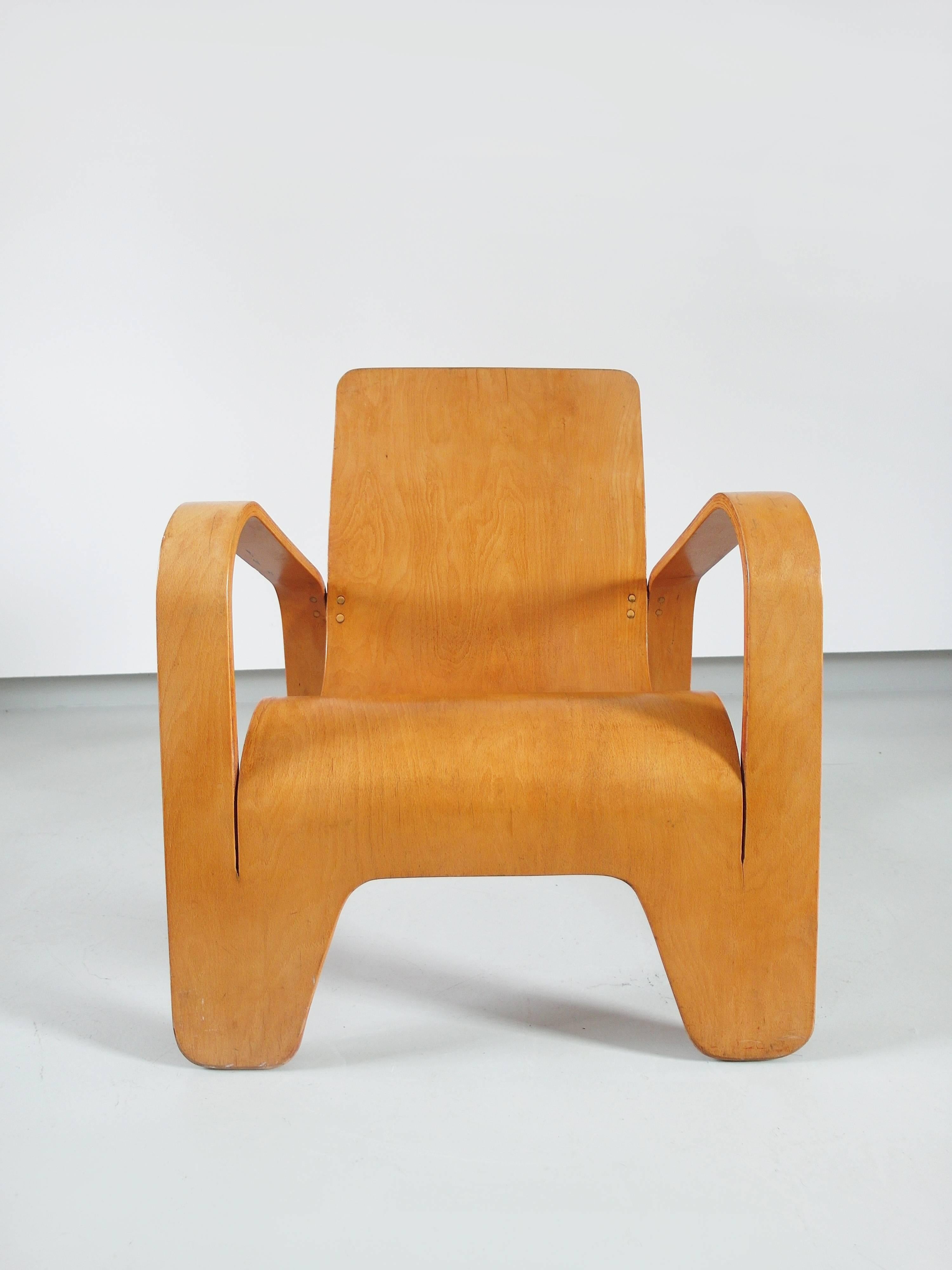 Mid-20th Century Important Dutch Modernist Lawo Lounge Chair by Han Pieck for Lawo Ommen, 1946