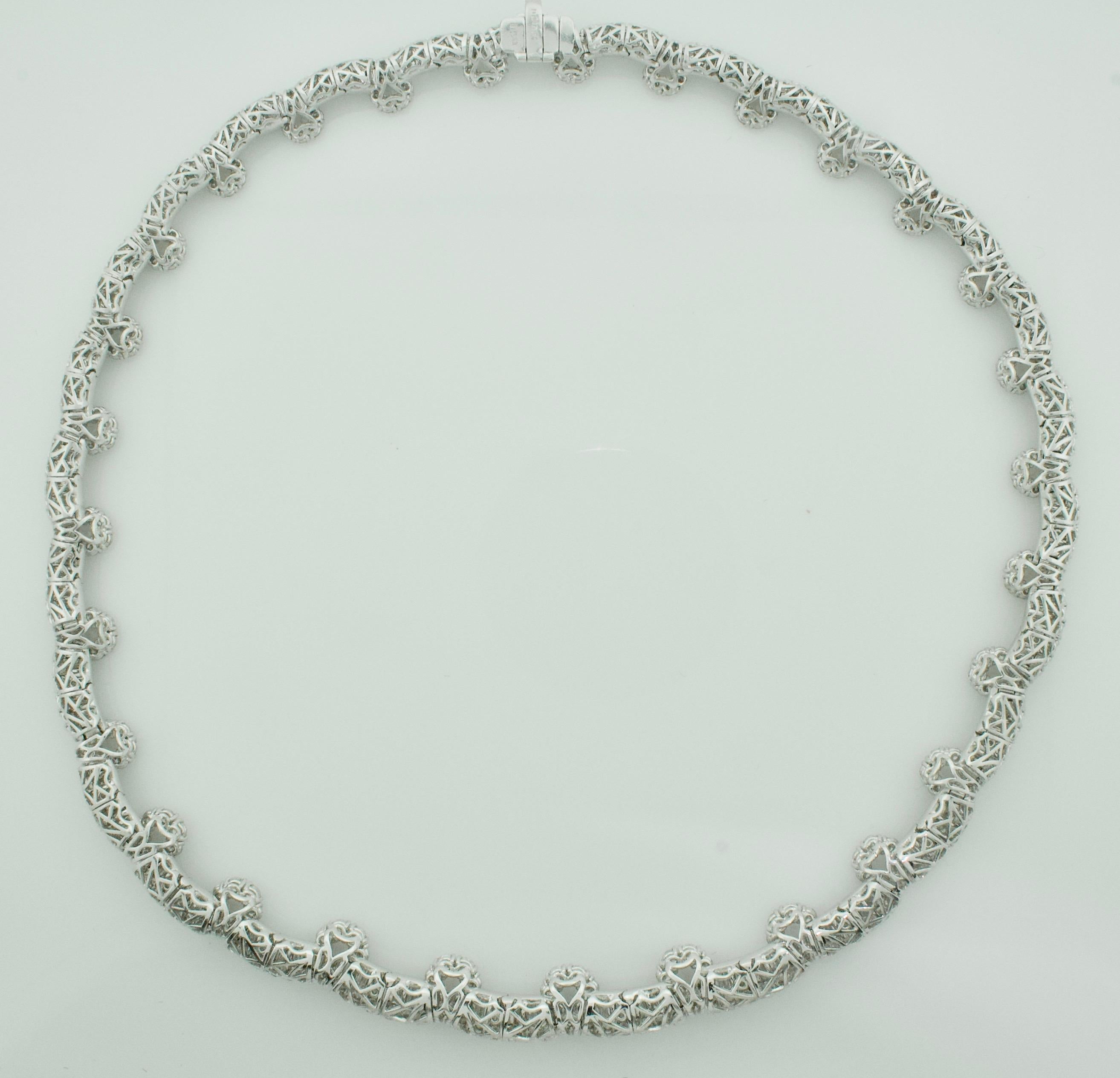 Baguette Cut Important Dynamic Diamond Necklace in Platinum 24.07 Carat For Sale