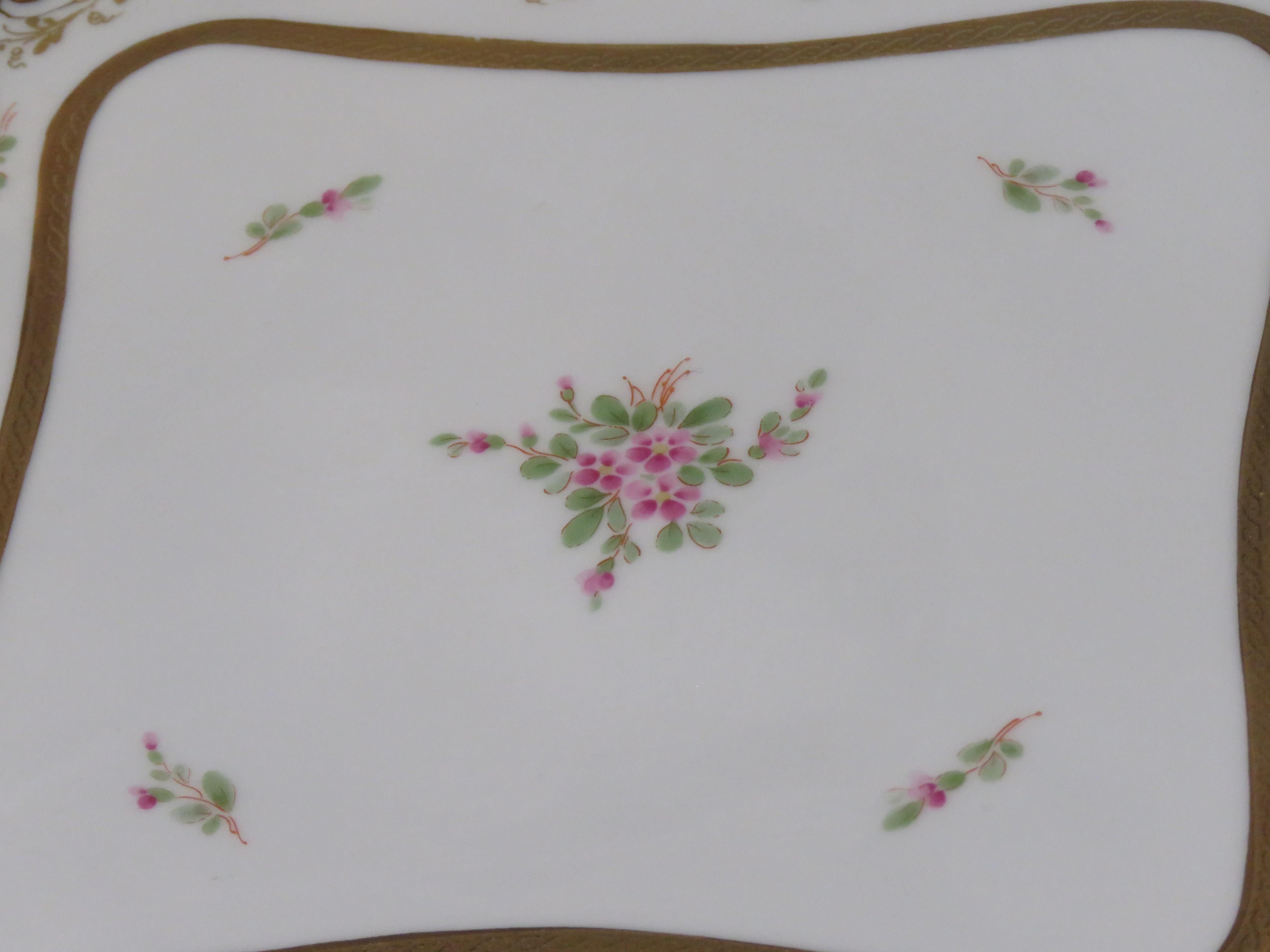 Wichtige frühen 1900er Jahre floralen Blattgold großen Limoges Porzellan Teller Tablett (Französisch) im Angebot
