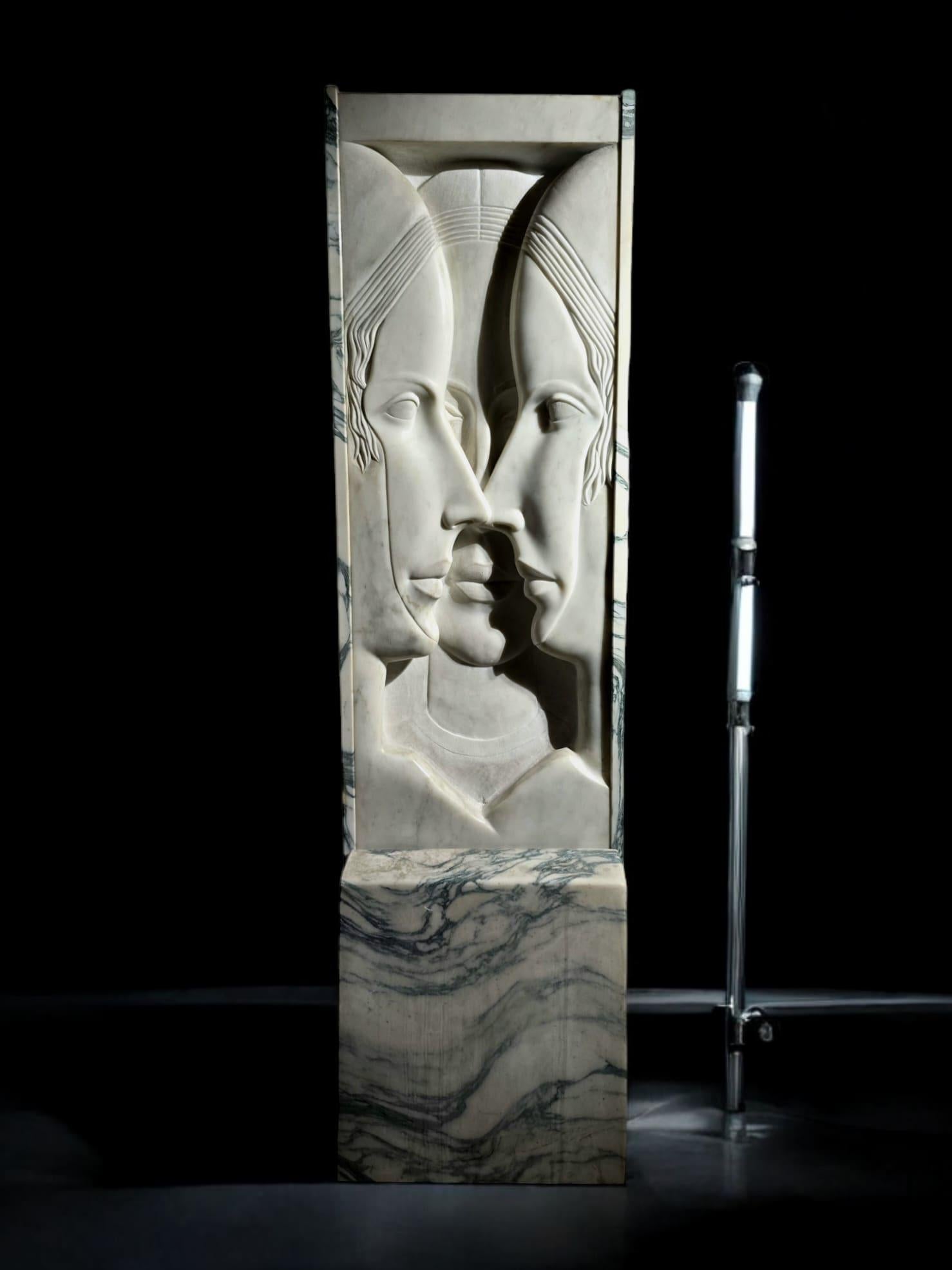 Important Early 20th Century Art Deco Marble Sculpture of The Three Graces For Sale 9