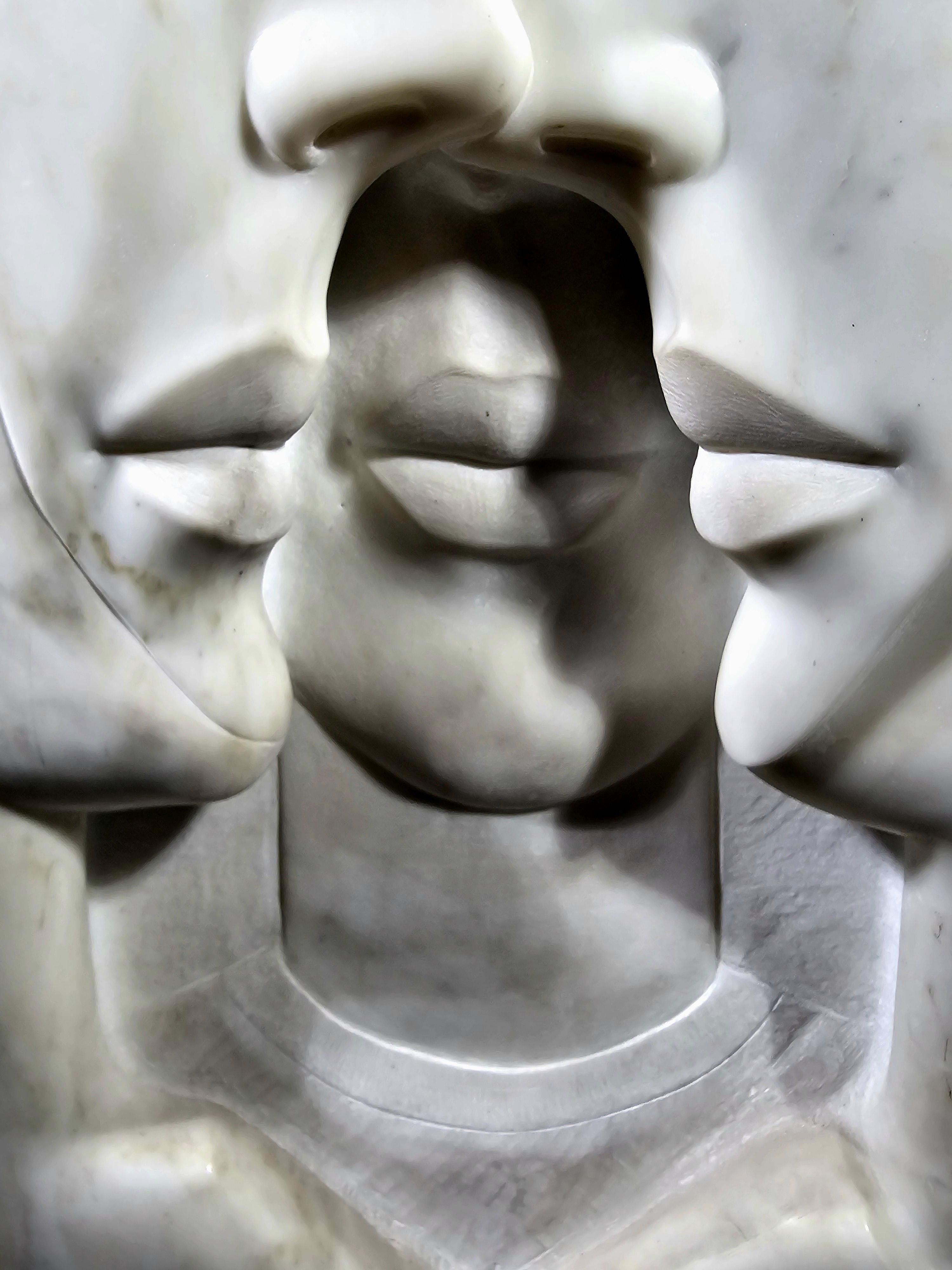 Important Early 20th Century Art Deco Marble Sculpture of The Three Graces For Sale 1