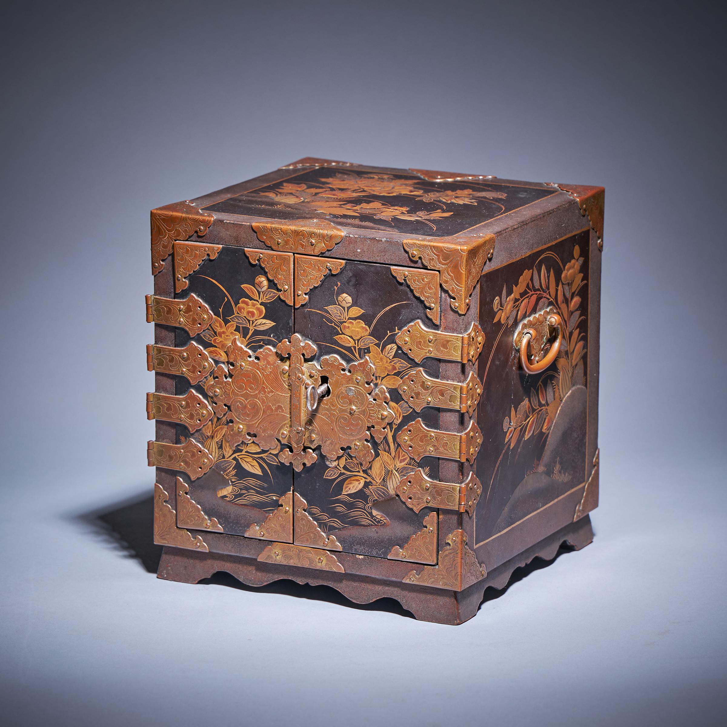 Japanned Important Early Edo Period 17th Century Miniature Japanese Lacquer Cabinet For Sale