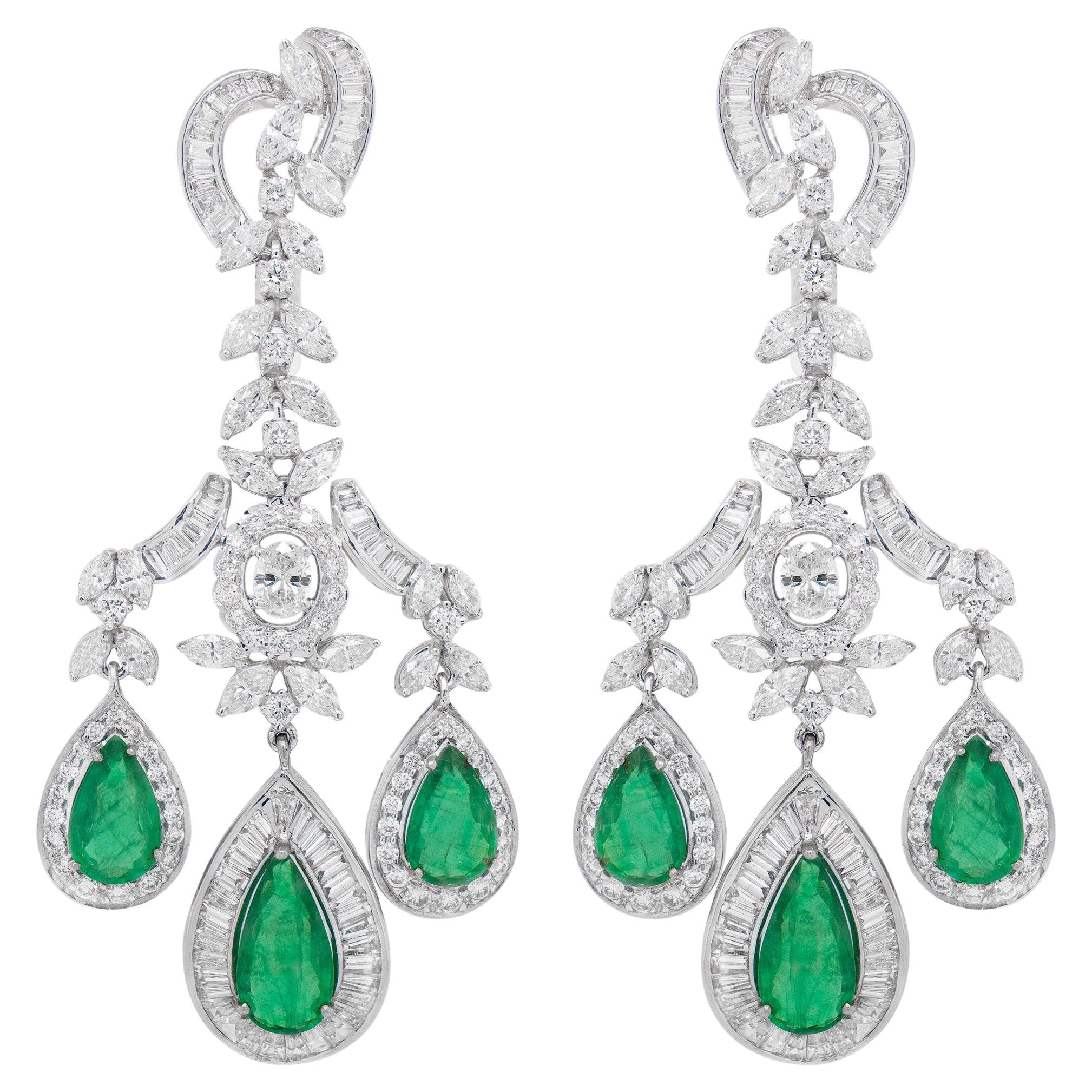 Importantes Pendientes Araña Esmeralda y Diamantes 17,89 Quilates Oro 18K