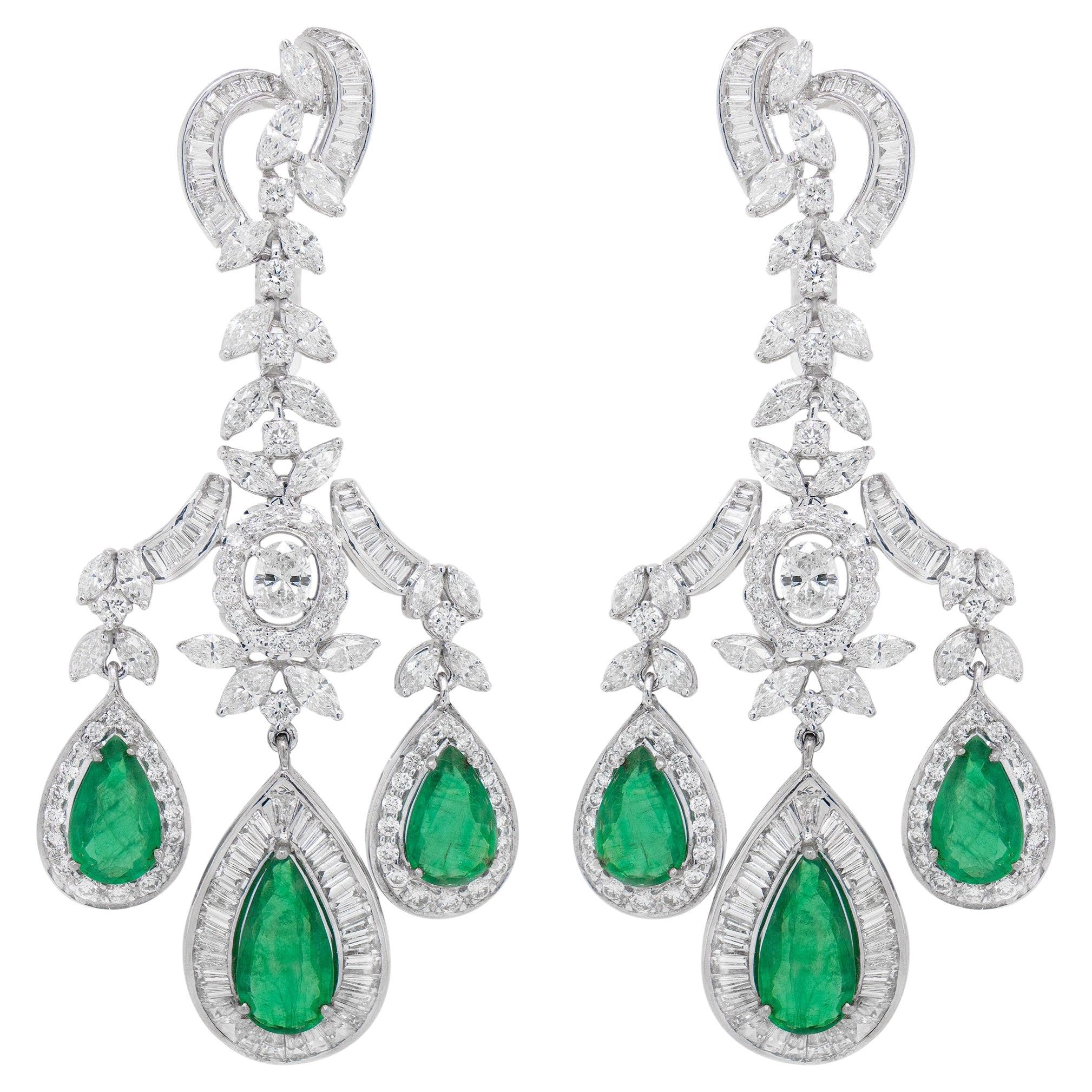 Importantes Pendientes Araña Esmeralda y Diamantes 17,89 Quilates Oro 18K