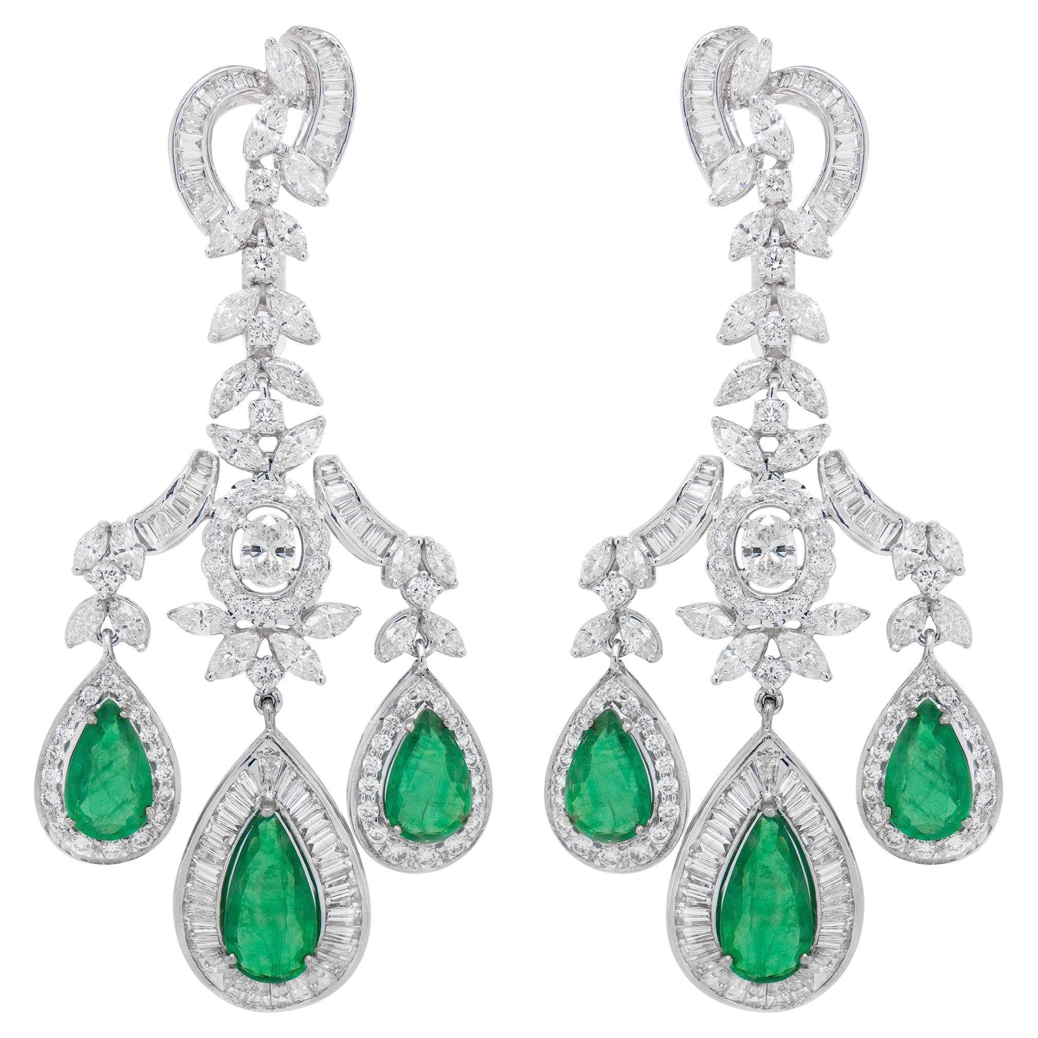 Importantes Pendientes Araña Esmeralda y Diamantes 17,89 Quilates Oro 18K