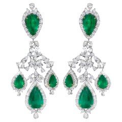 Importantes Pendientes Araña Esmeralda y Diamantes 38 Quilates Oro 18K