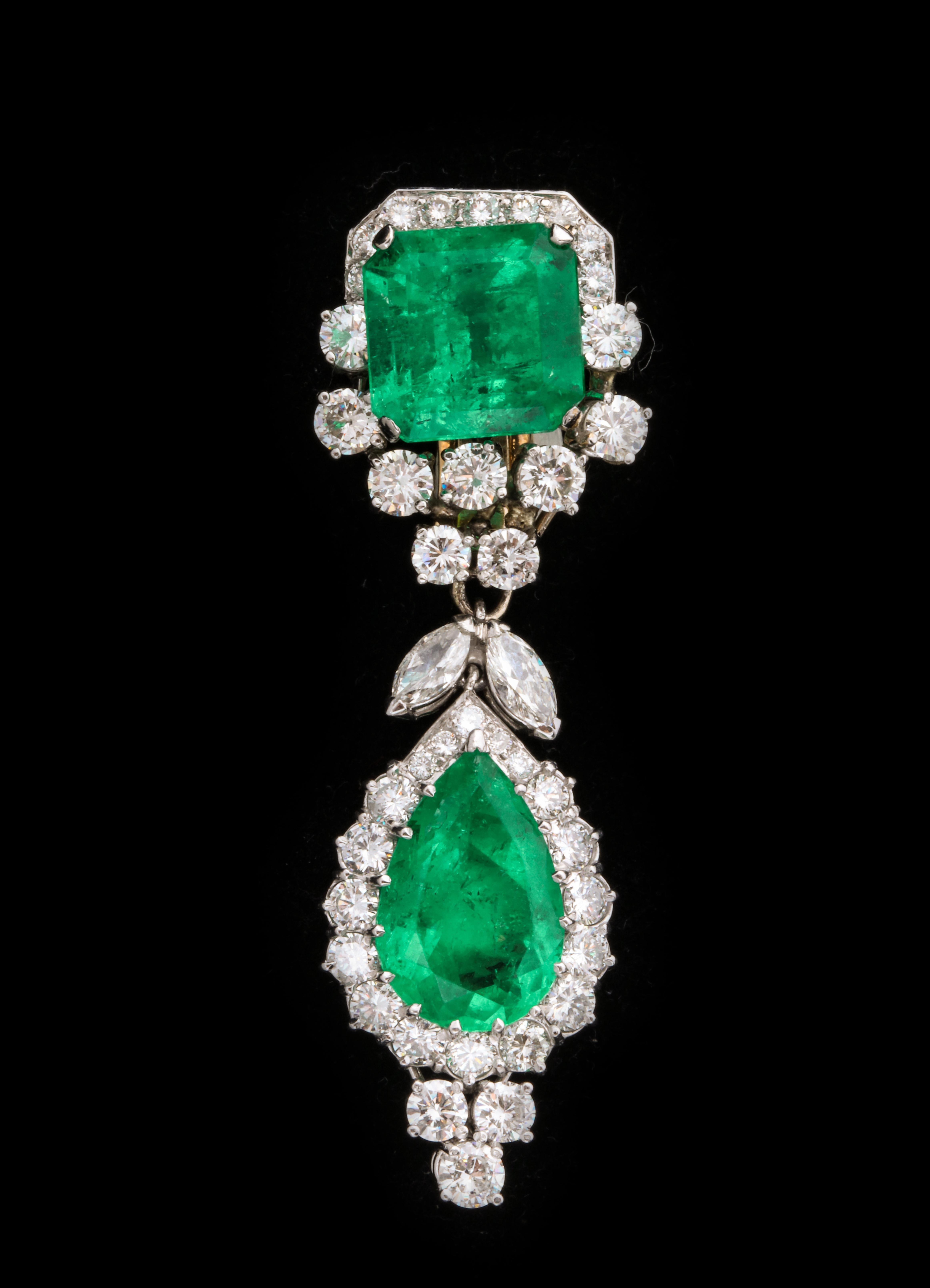 Important Emerald and Diamond Earrings In Excellent Condition For Sale In New York, NY