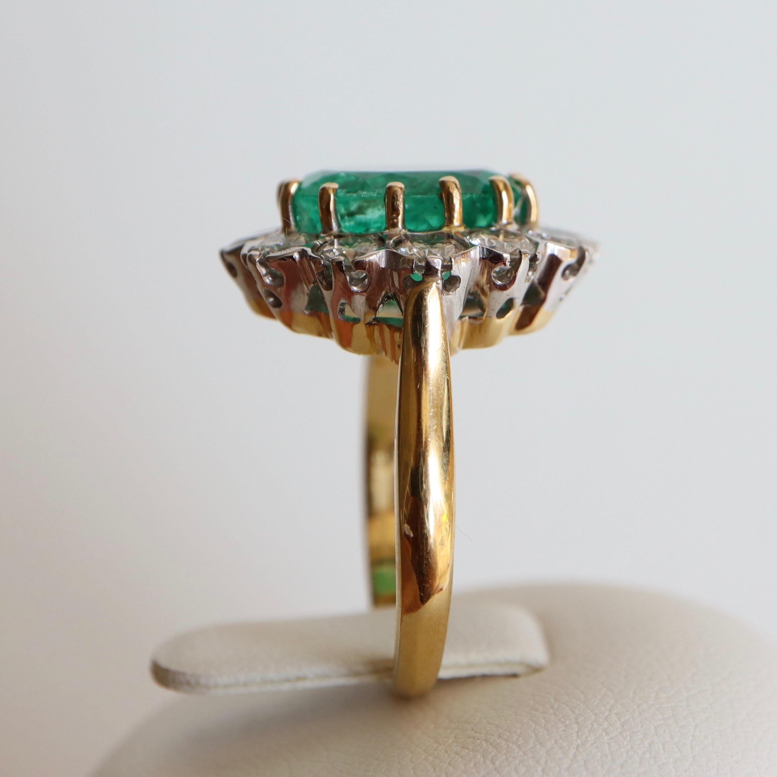 Women's Emerald Ring 4.53 Karat in 18K Yellow Gold, 18K White Gold, Diamonds