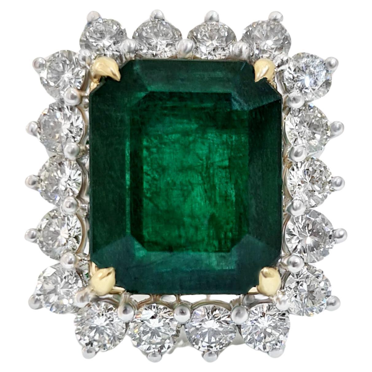 Wichtiger Smaragdring mit Diamanten 17,75 Karat 18K Gold
