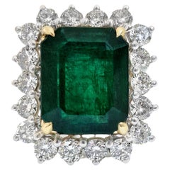 Wichtiger Smaragdring mit Diamanten 17,75 Karat 18K Gold