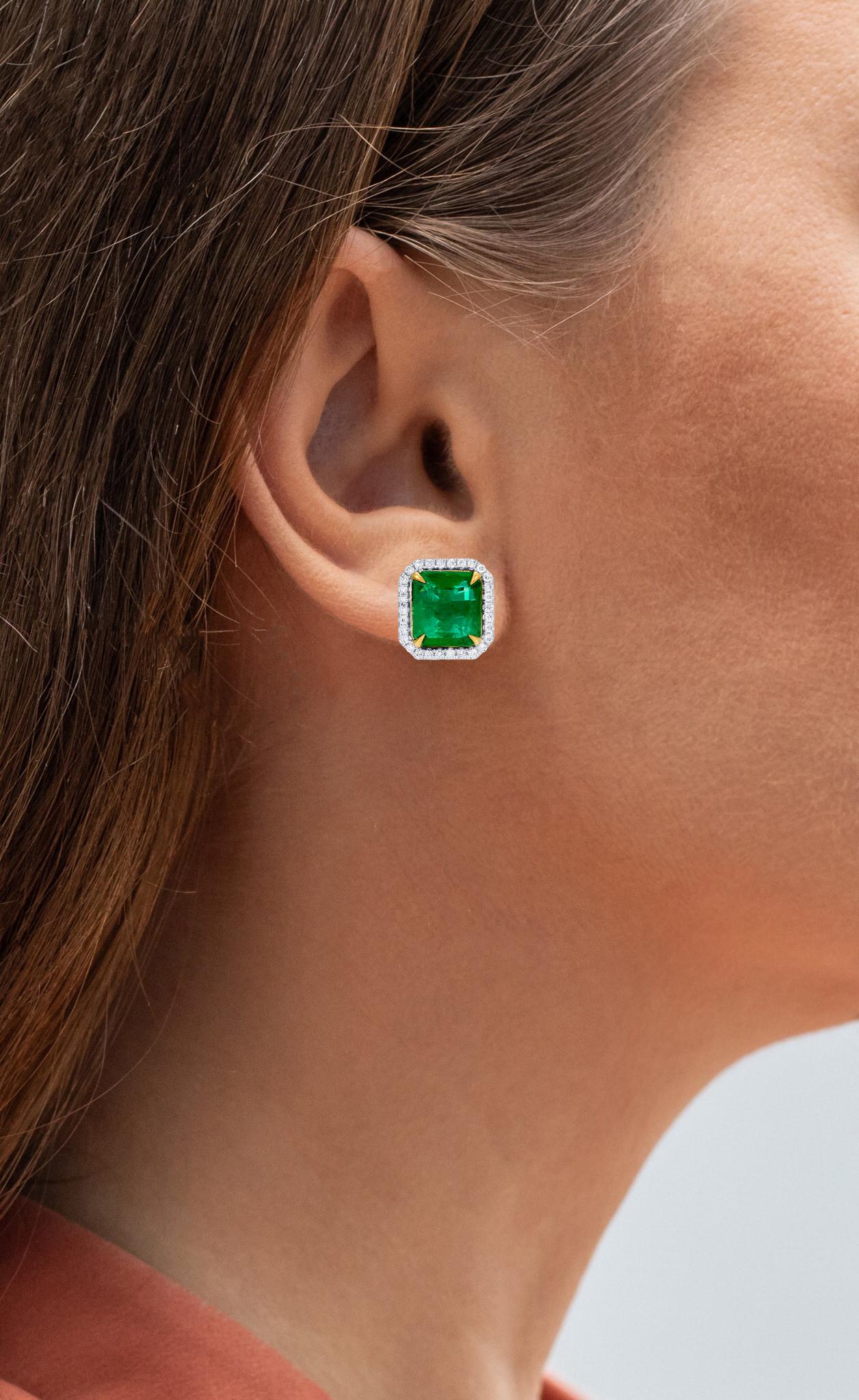 Contemporary Important Emerald Stud Earrings Diamond Halo 7.5 Carats Total 18K Gold For Sale