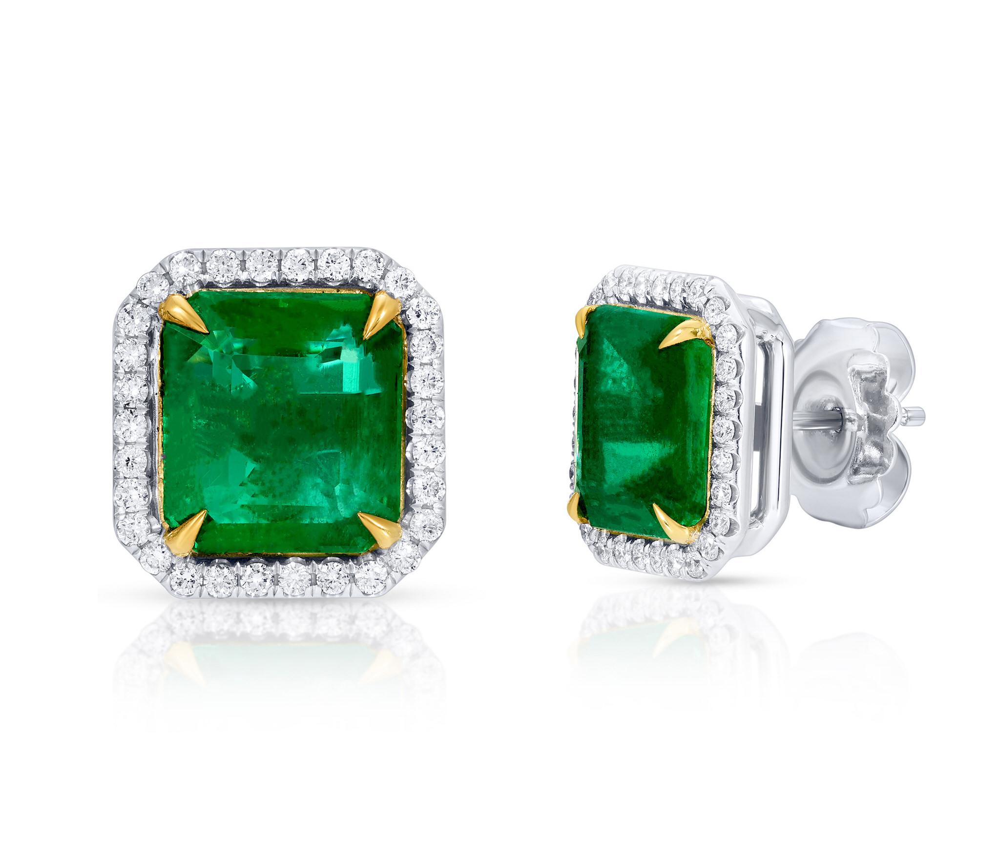 Square Cut Important Emerald Stud Earrings Diamond Halo 7.5 Carats Total 18K Gold For Sale