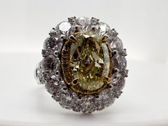 Important Fancy Yellow Diamond cocktail ring 18KT gold