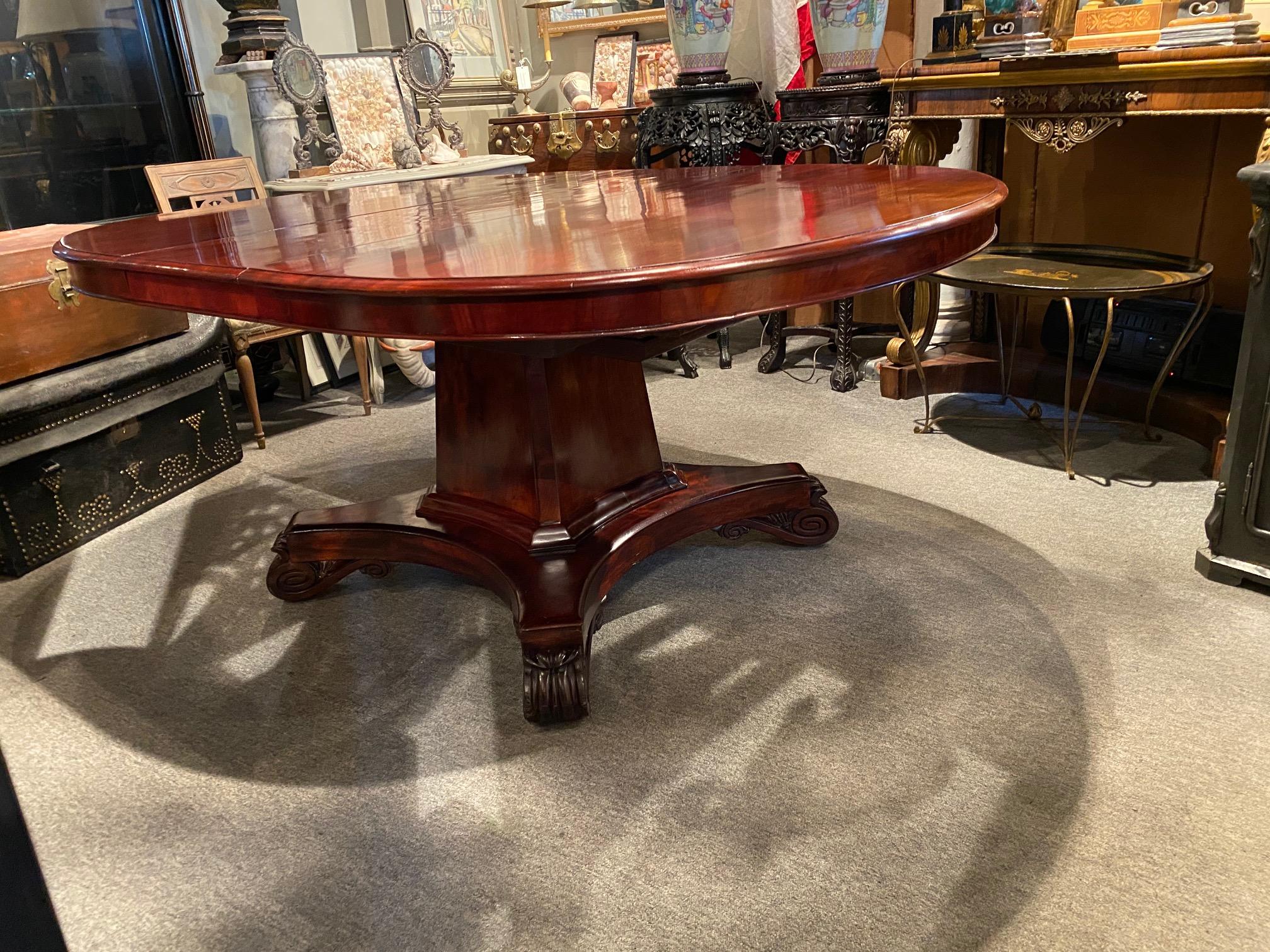 mahogany oval dining table