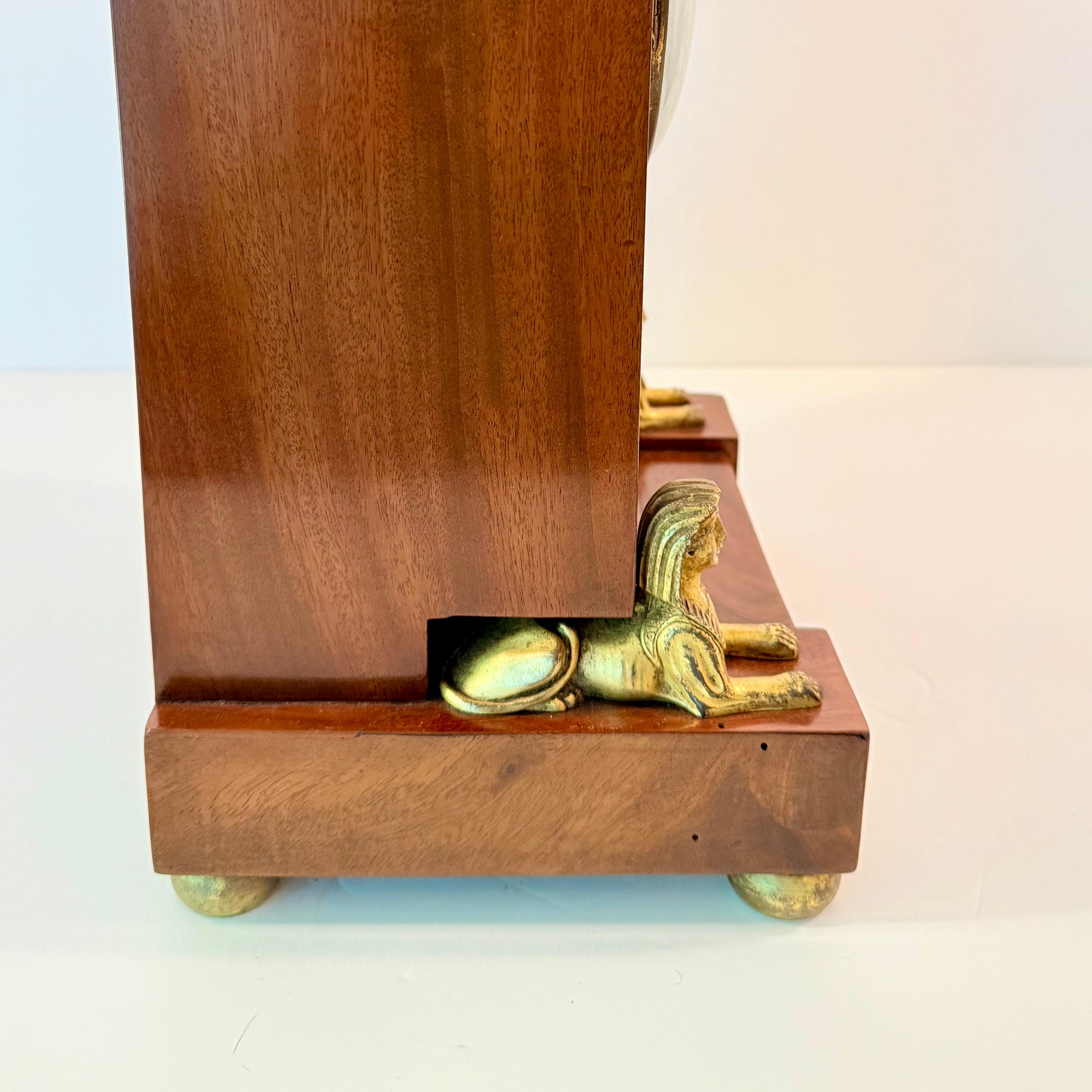 Inizio XIX secolo Important First Empire Mahogany Clock  by Charles Oudin in vendita