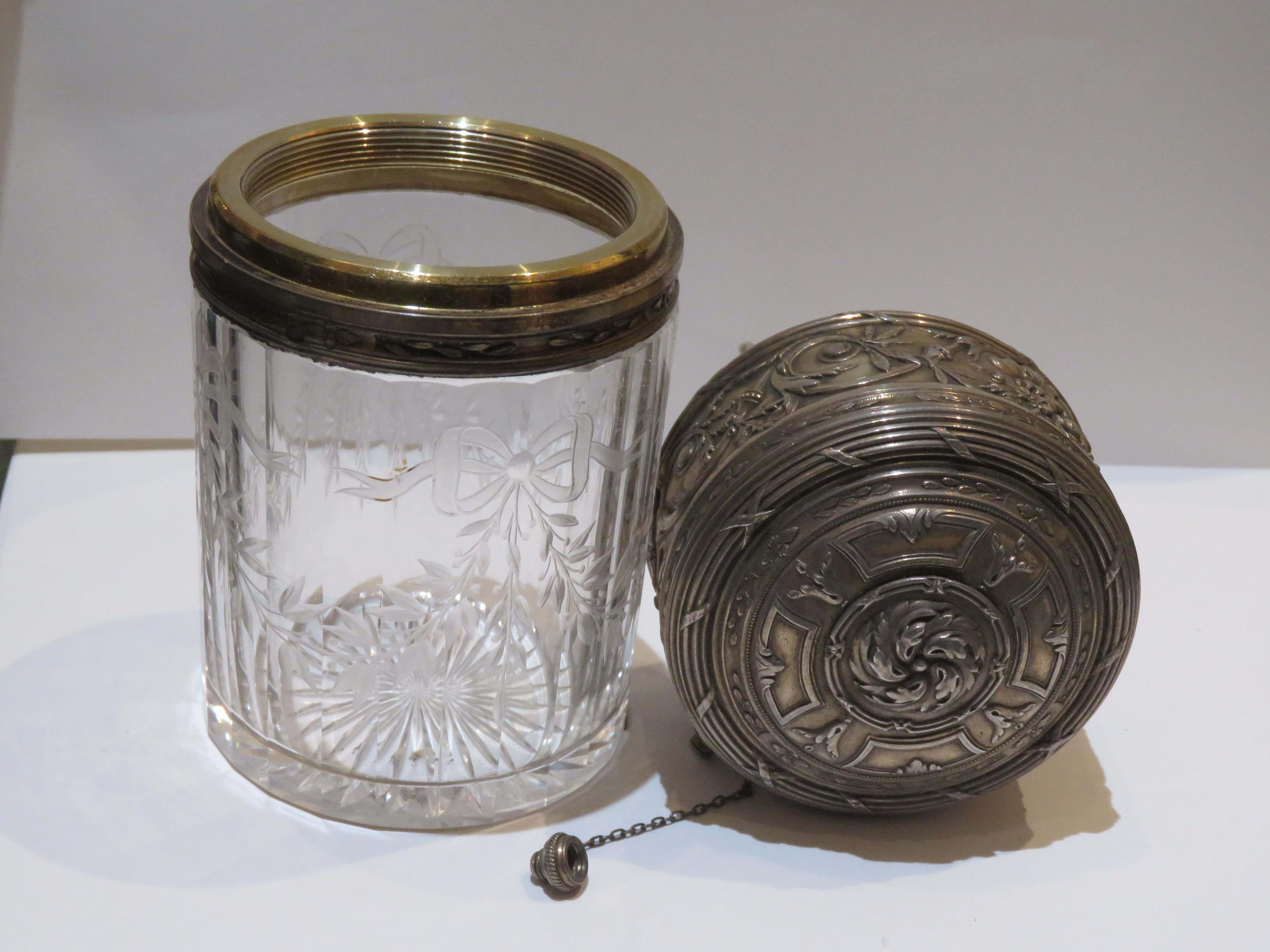 Importante Boin-Taburet francese del XIX secolo in argento sterling, profumo di Colonia di Parigi In condizioni buone in vendita a New York, NY