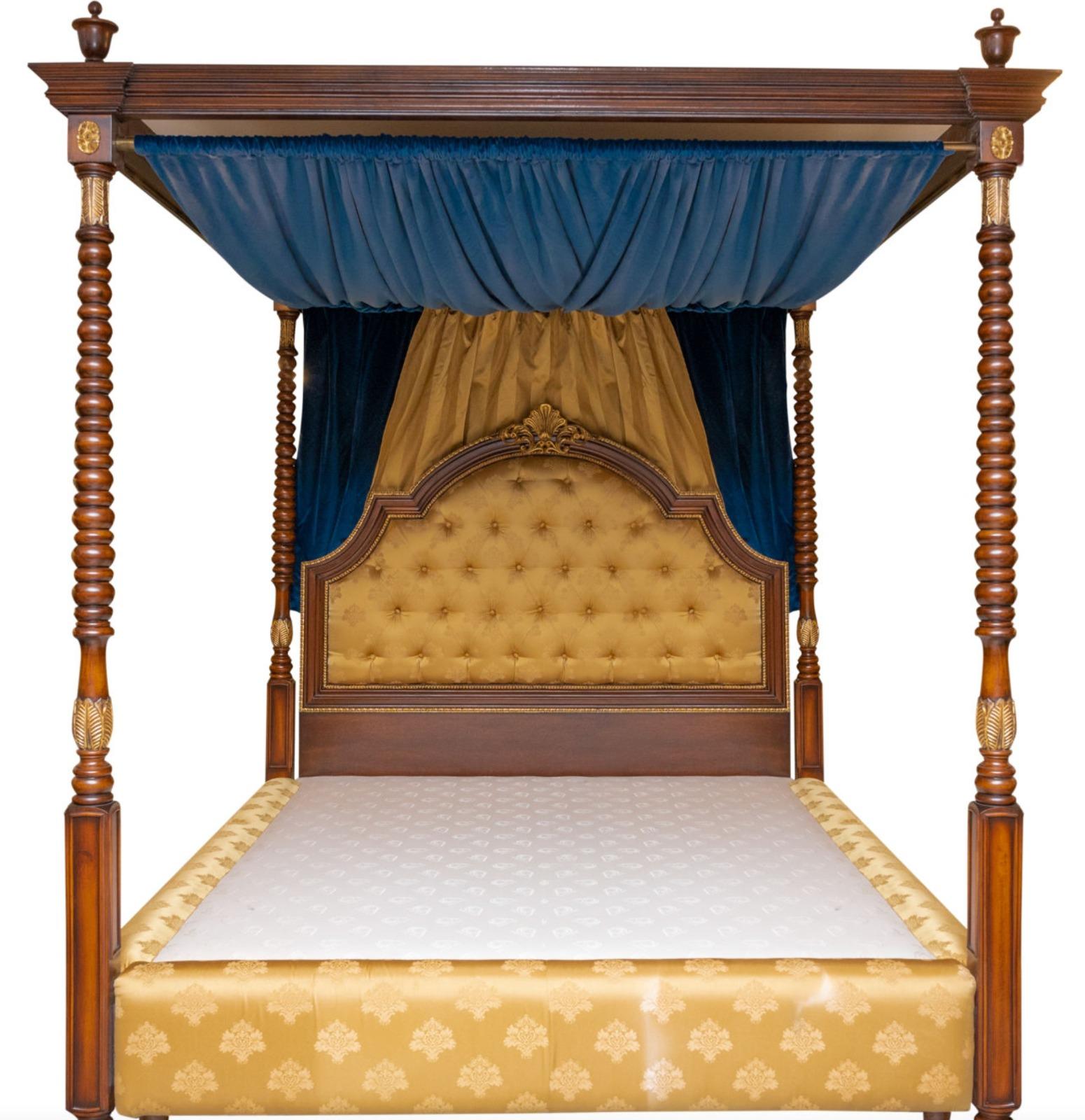 Silk Important French Double Bed with Canopy, early 20th Century Style Empire