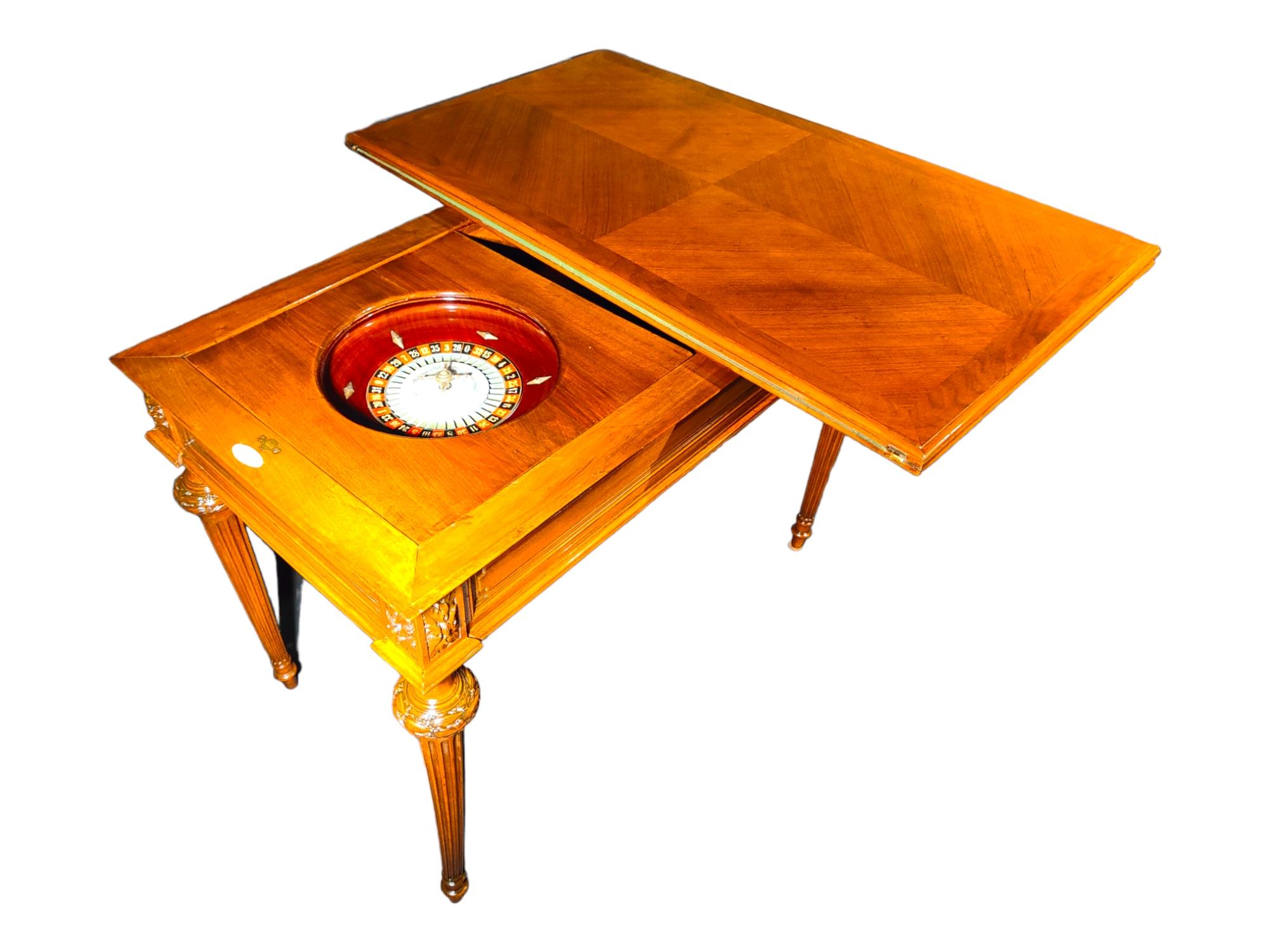Important French Game Table from the, 19th Century For Sale 8