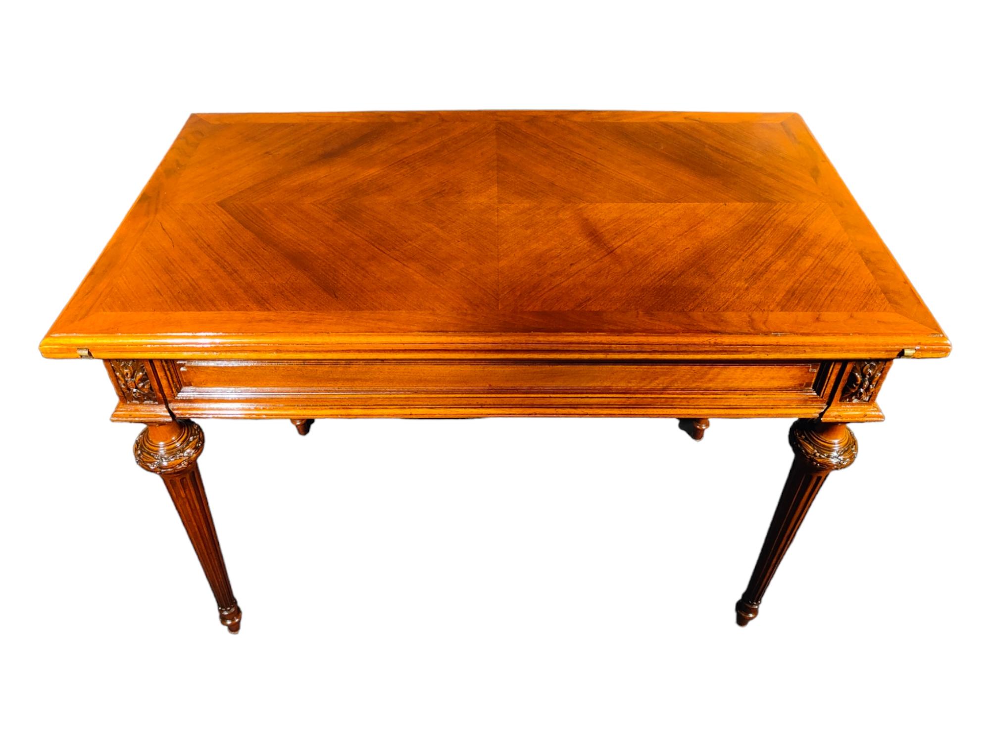 Important French Game Table from the, 19th Century In Excellent Condition For Sale In Madrid, ES