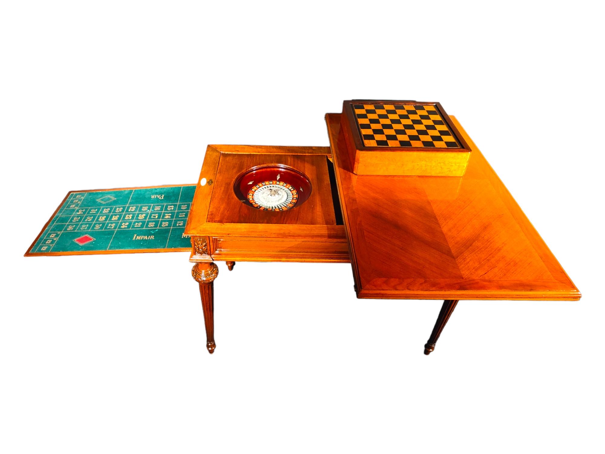 Important French Game Table from the, 19th Century For Sale 2