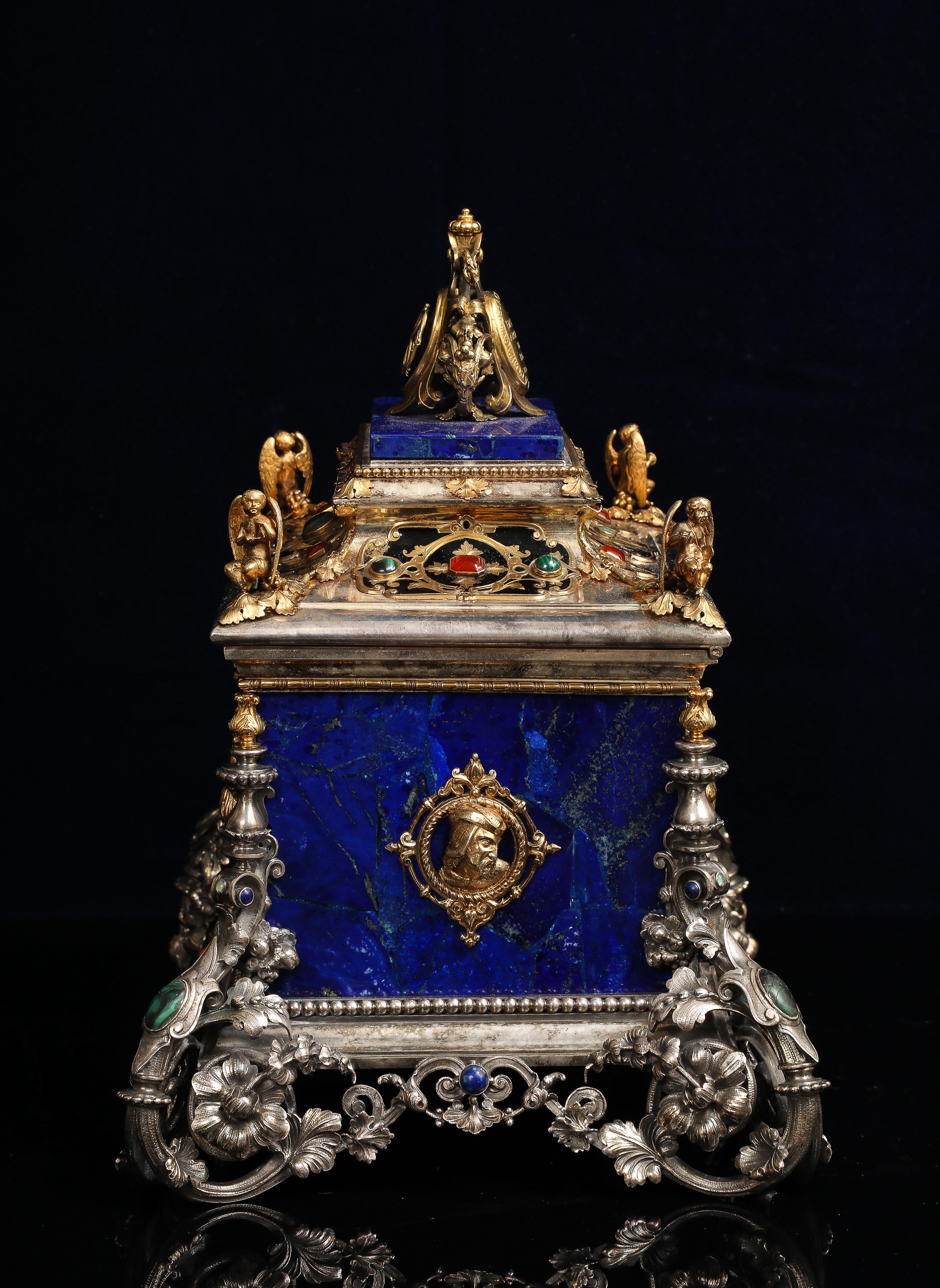 Importante boîte couverte en argent, Lapis Lazuli Jewellers, de style renaissance française Bon état - En vente à New York, NY