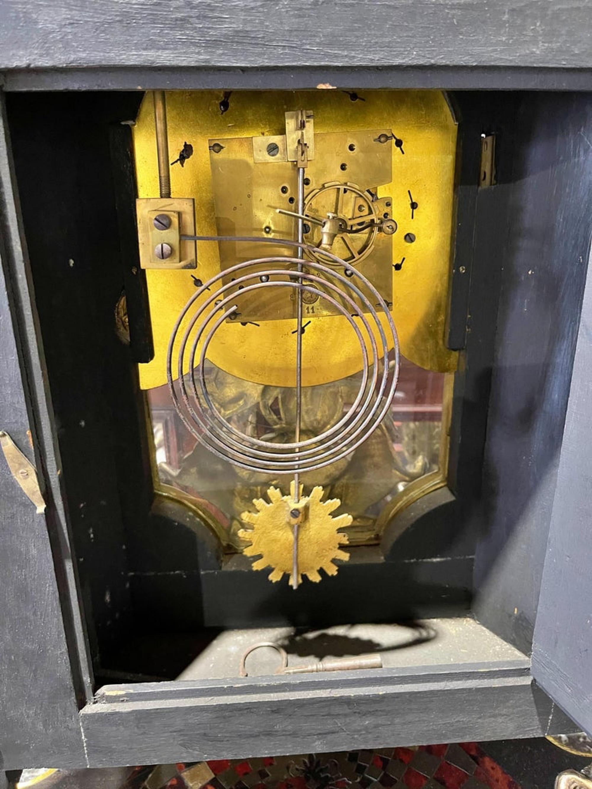 le ore clock
