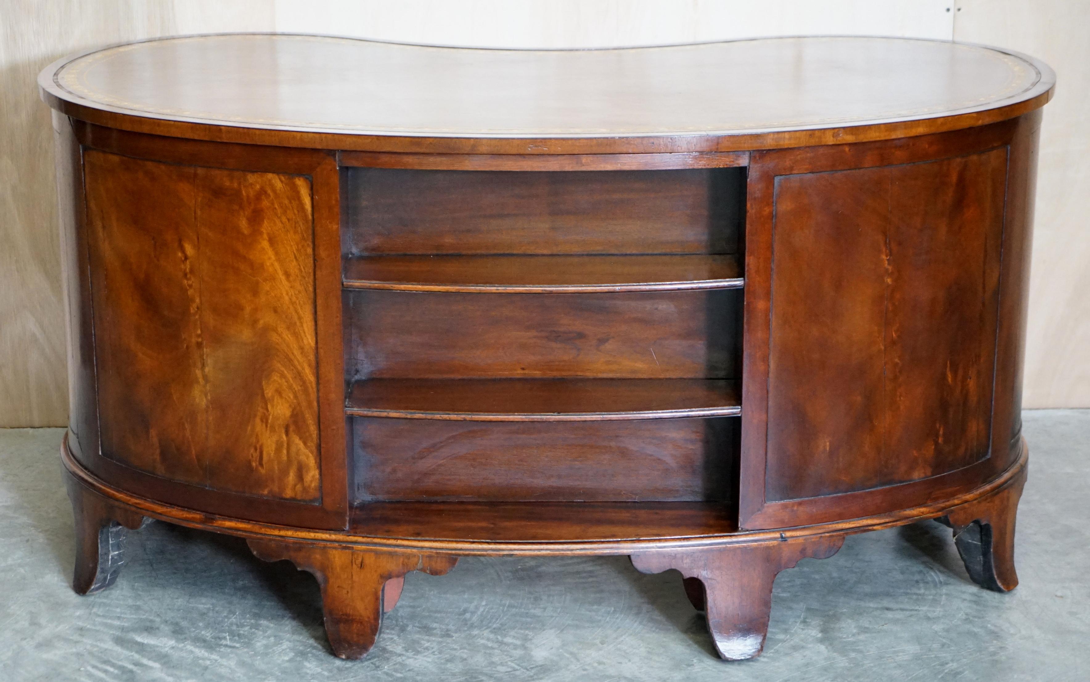 Vollständig restaurierter antiker viktorianischer Bücherregal-Schreibtisch aus Leder mit Lederaufsatz im Angebot 6