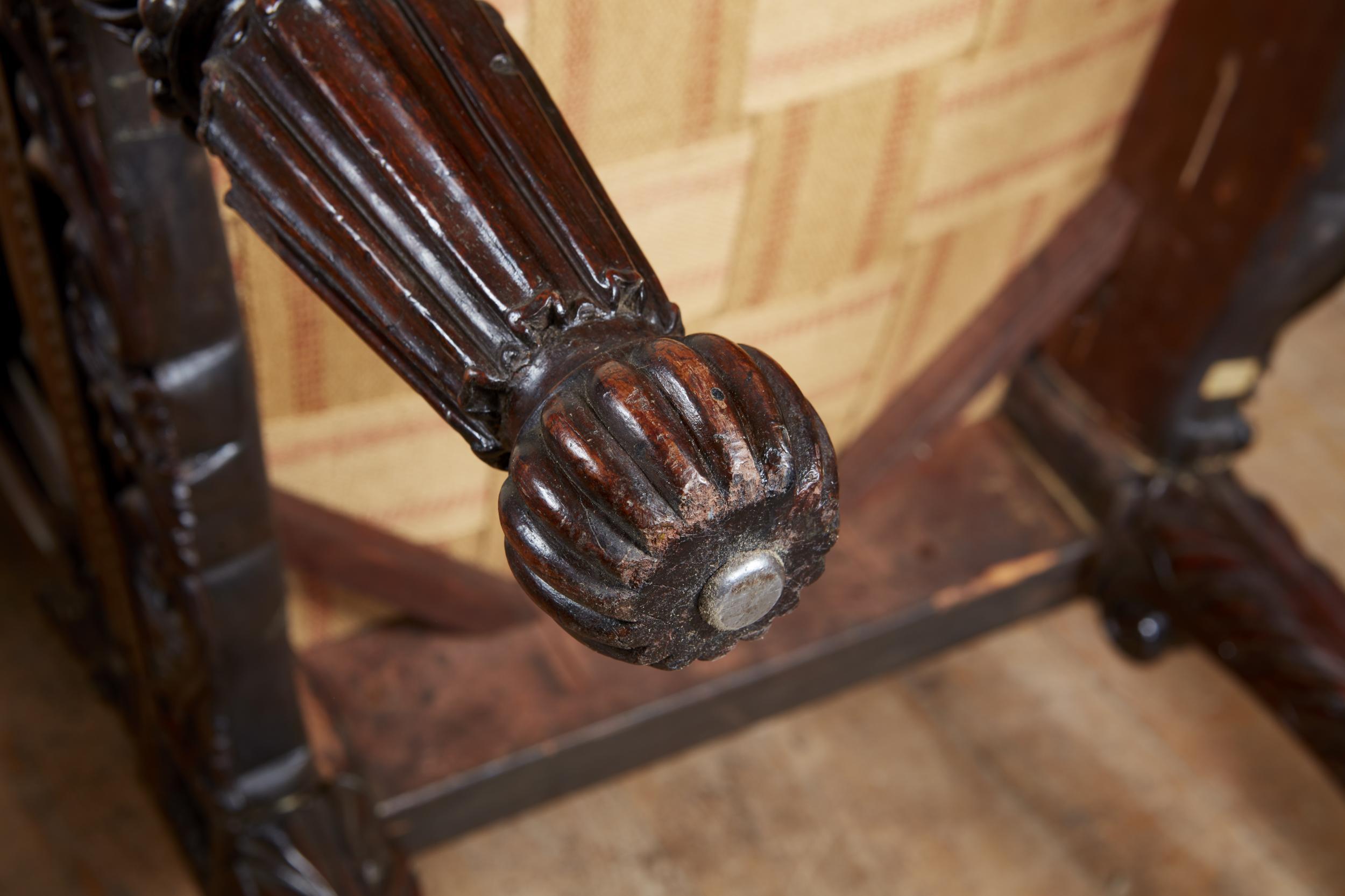 Important fauteuil en bois de rose George IV en vente 9