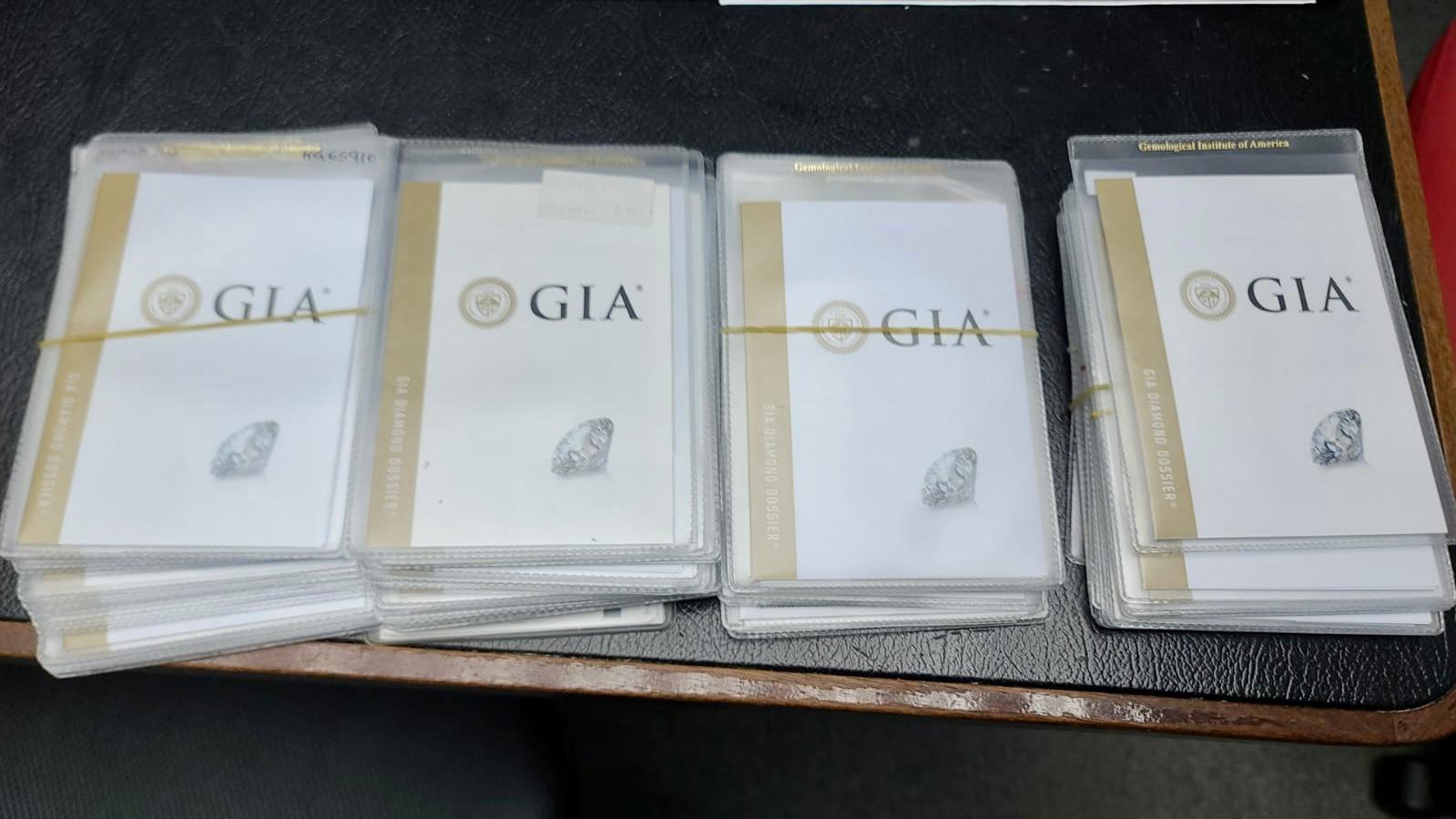 Importantes boucles d'oreilles en diamants taille Ashoka de 31 carats certifiés GIA. Substantiel.  13