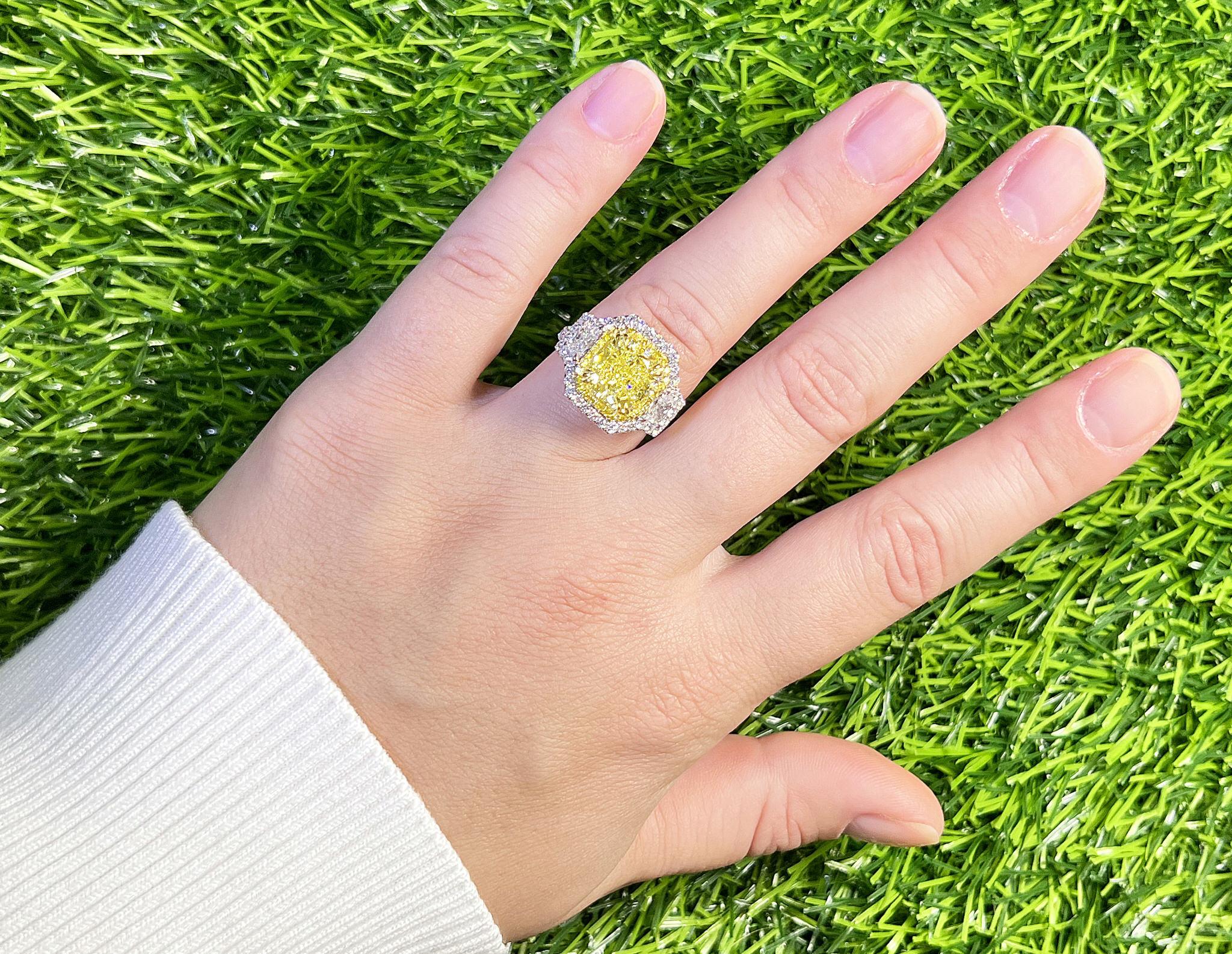 Radiant Cut Important GIA Certified Natural Fancy Yellow Diamond Ring 5.23 Carats 18K Gold For Sale