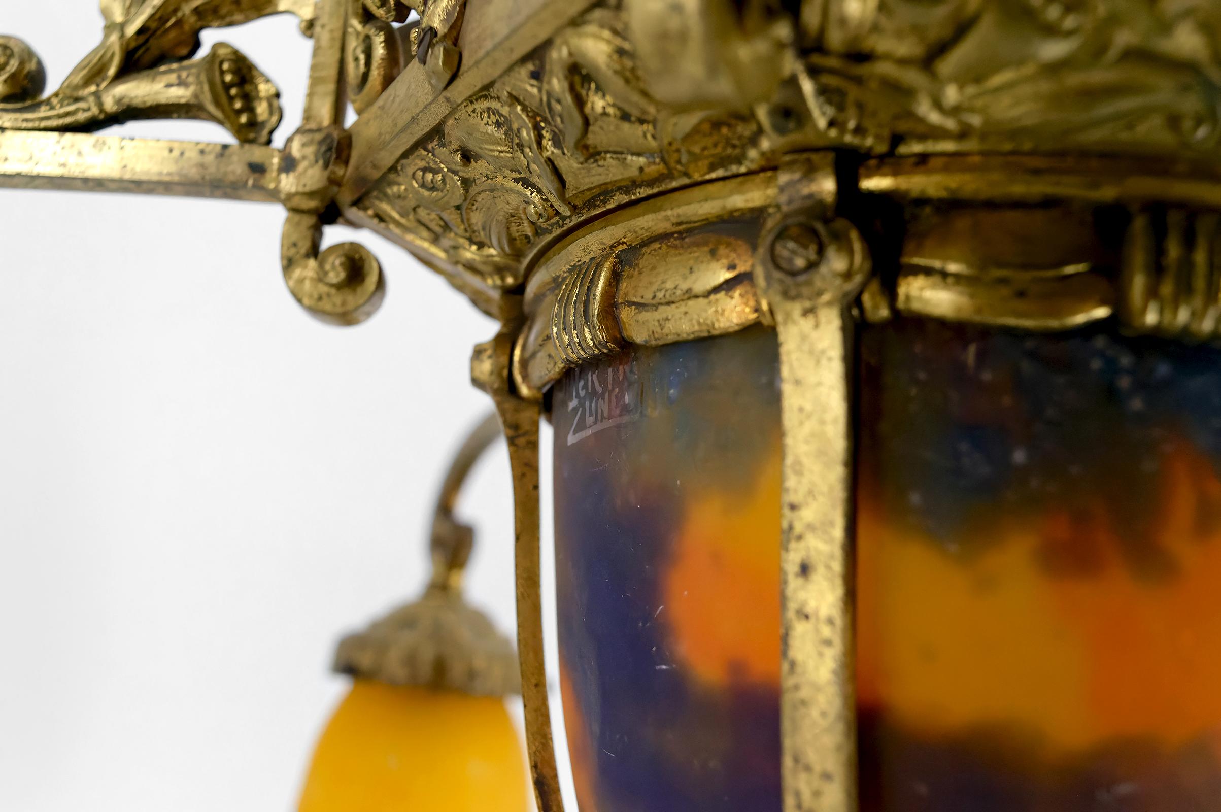 Important gilded bronze and blown glass chandelier, Muller Frères, France, 1920 For Sale 2