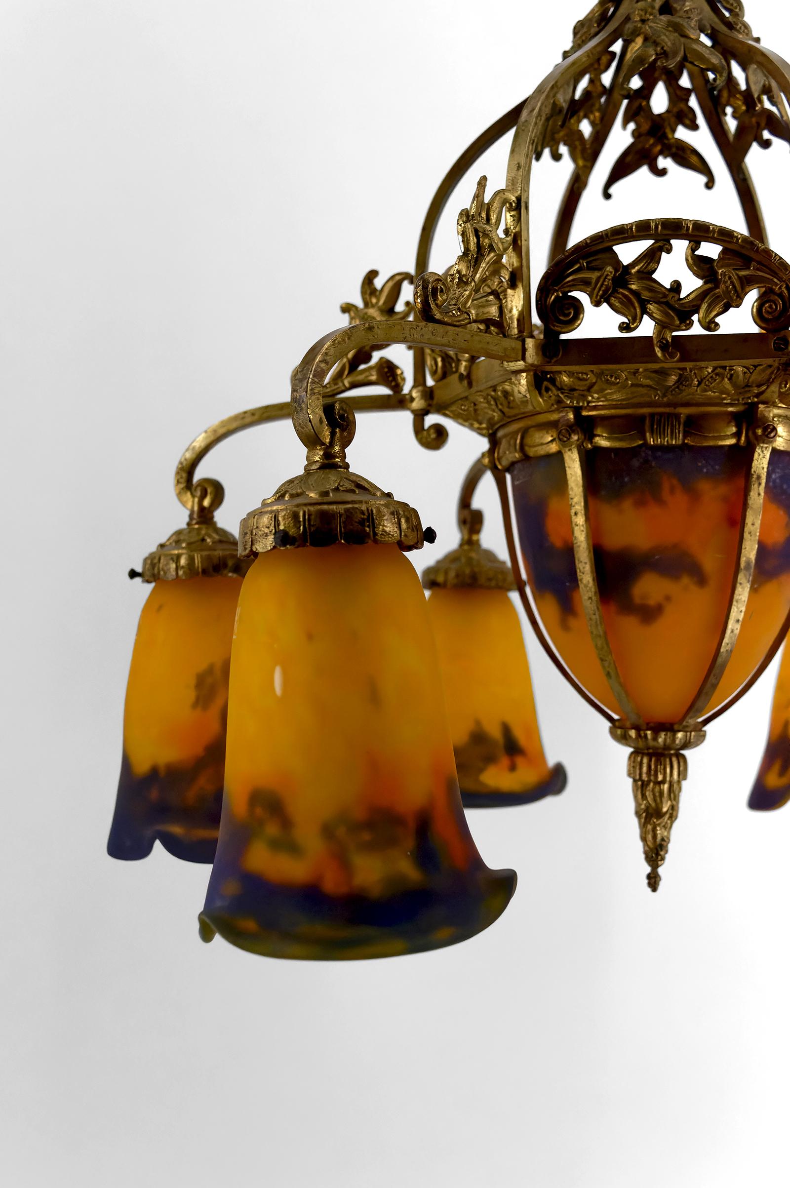 Early 20th Century Important gilded bronze and blown glass chandelier, Muller Frères, France, 1920 For Sale