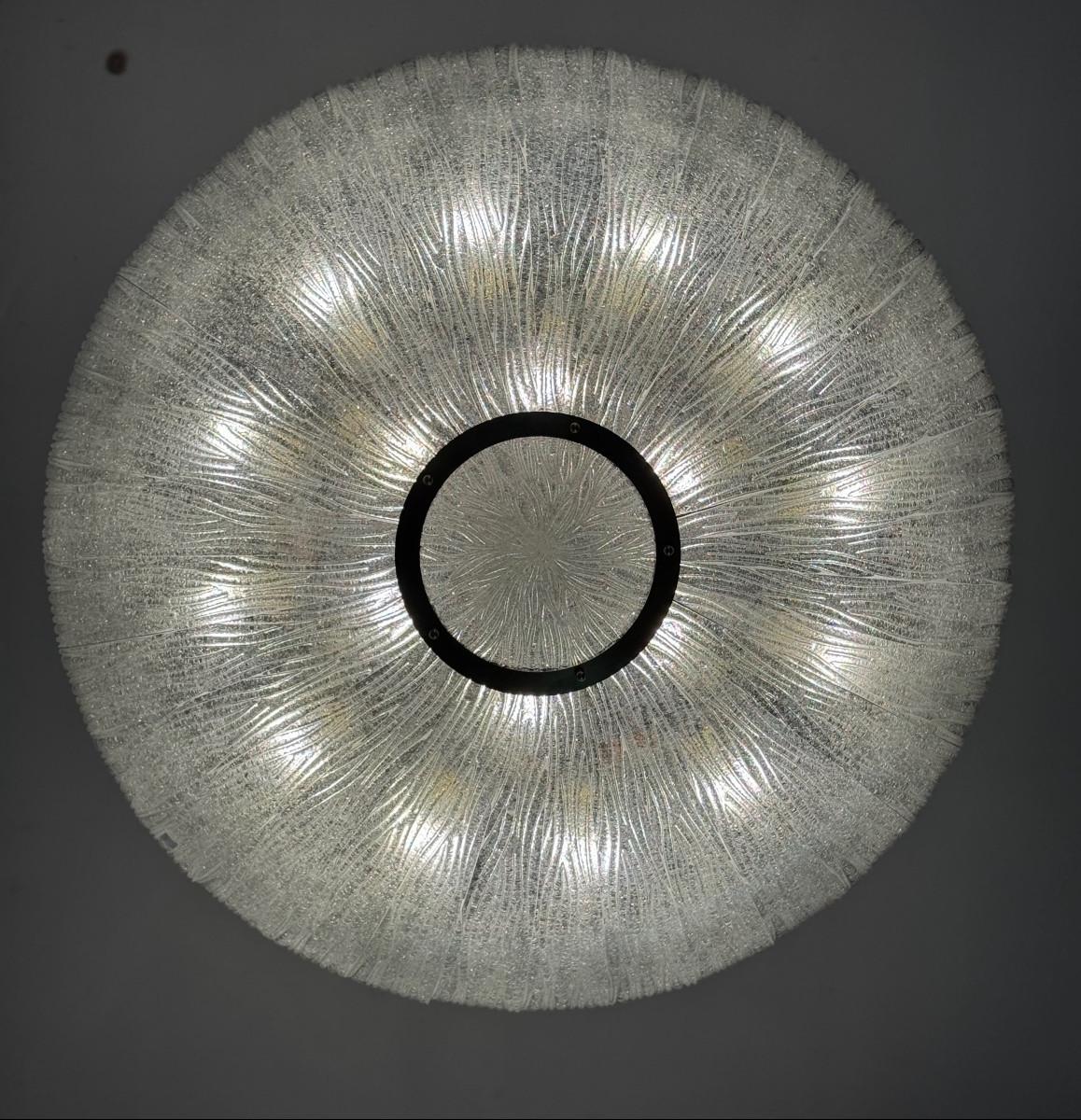 20ième siècle Important lustre en verre et laiton, Venini circa 1960, une paire disponible en vente