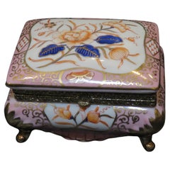 Importante boîte asiatique Famille Rose à motif peinte à la main en porcelaine rose