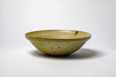 Importante tazza in ceramica smaltata verde di Robert Deblander, circa 1990.